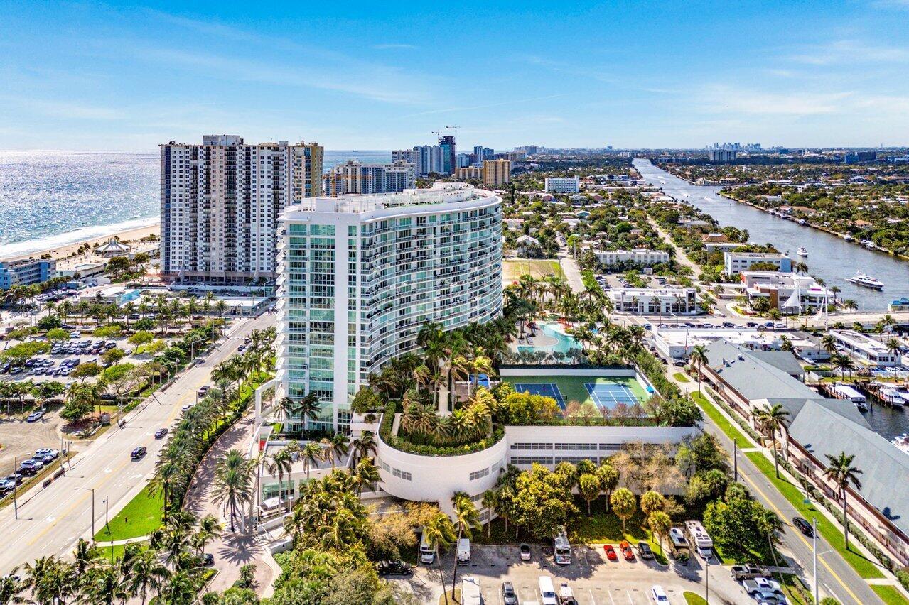 1 N Ocean Boulevard 1607