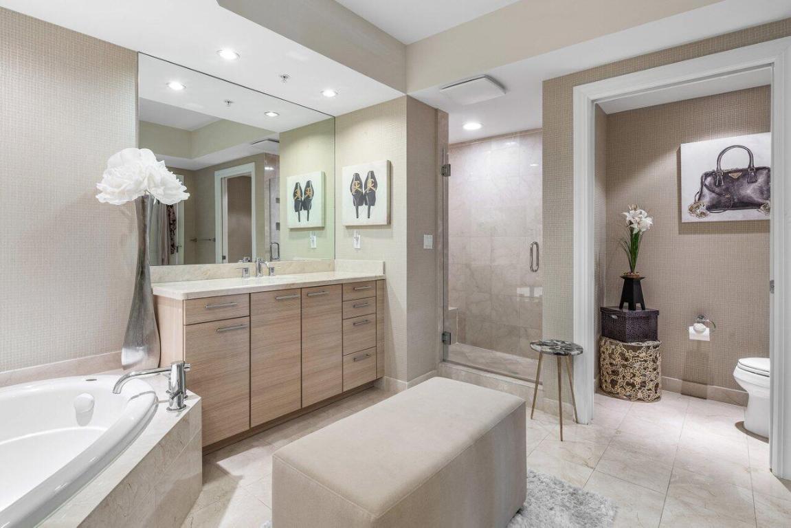 1 N Ocean Boulevard 1607