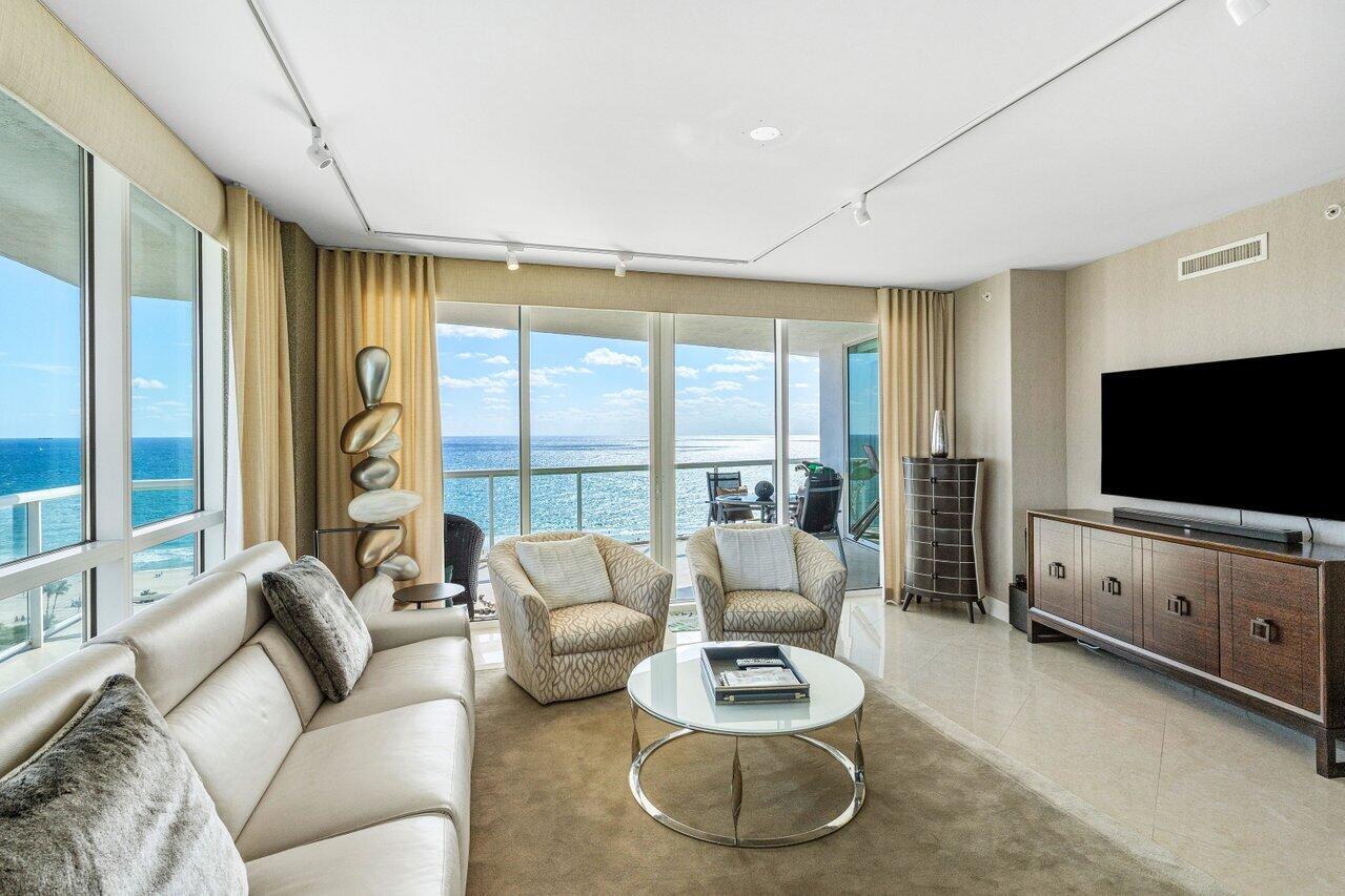 1 N Ocean Boulevard 1607