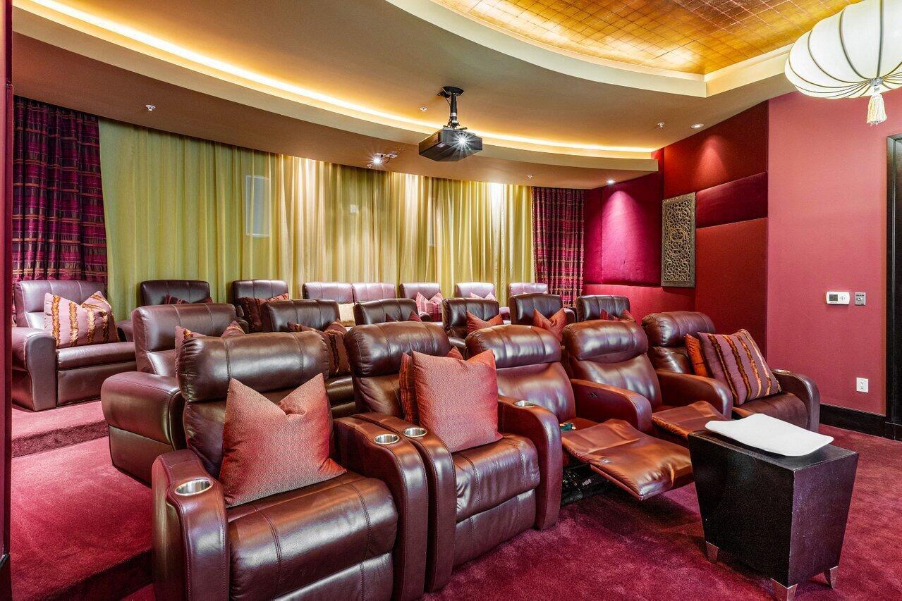 1 N Ocean Boulevard 1607