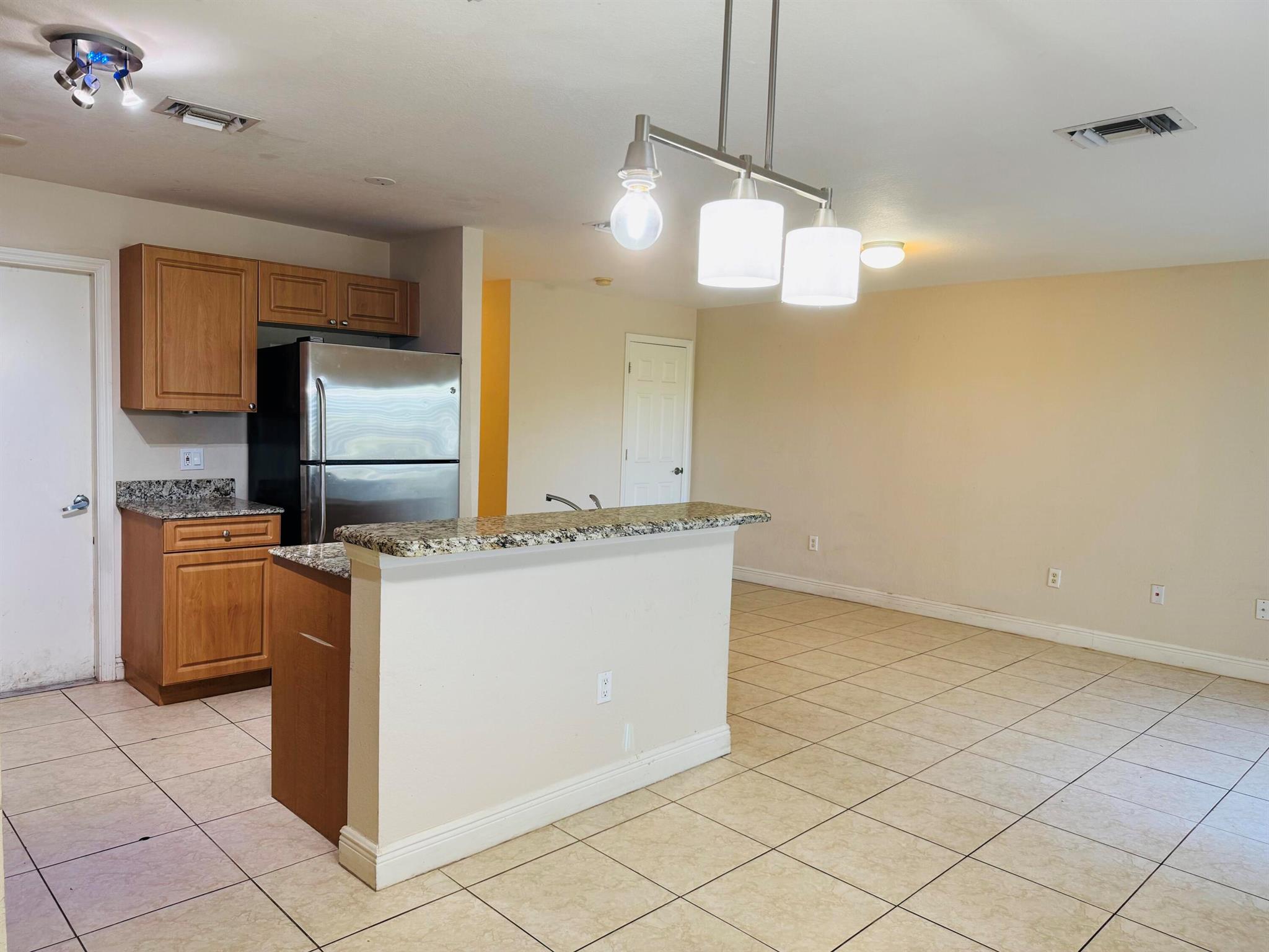 6679 Old Farm Trail