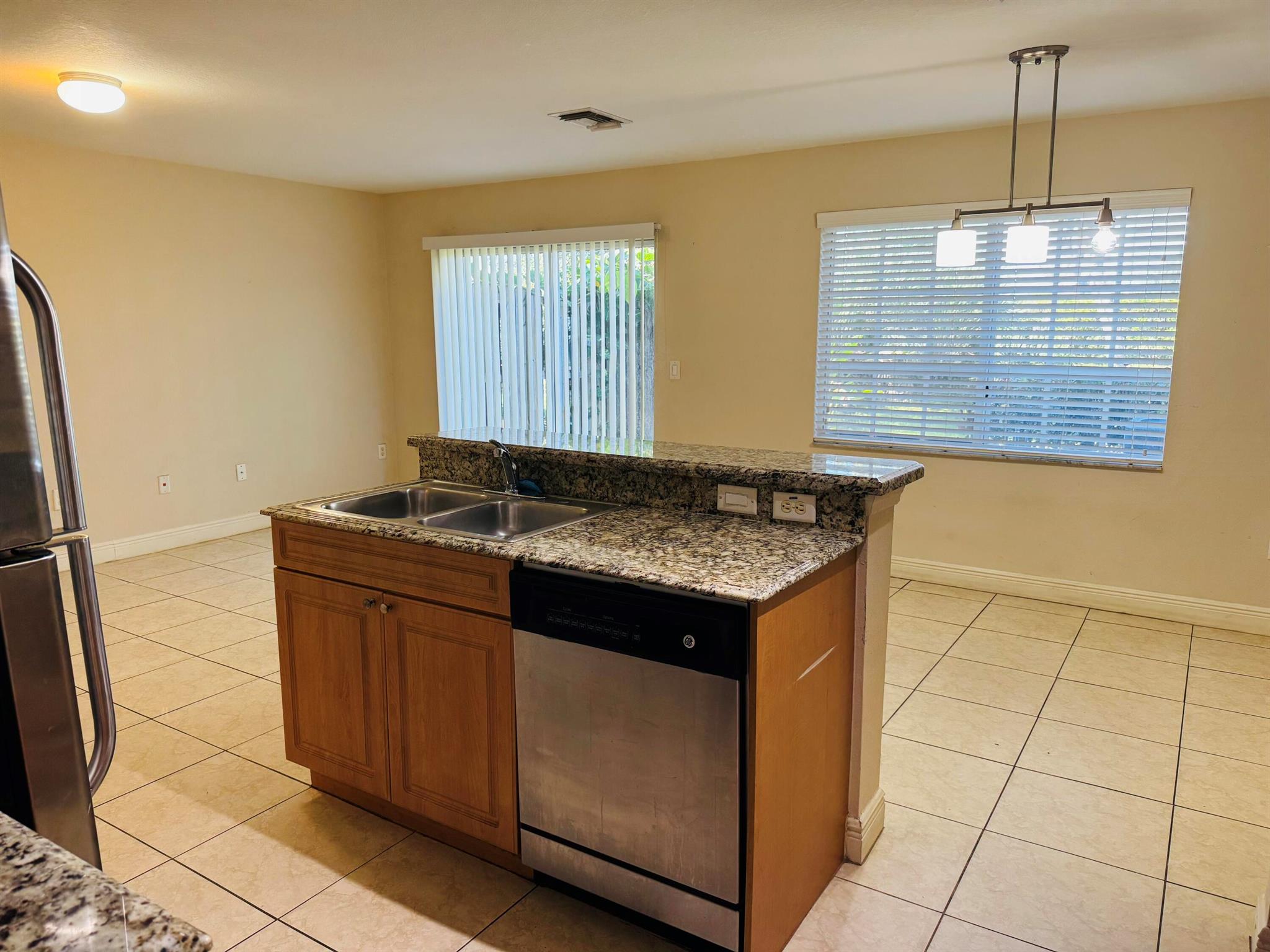 6679 Old Farm Trail