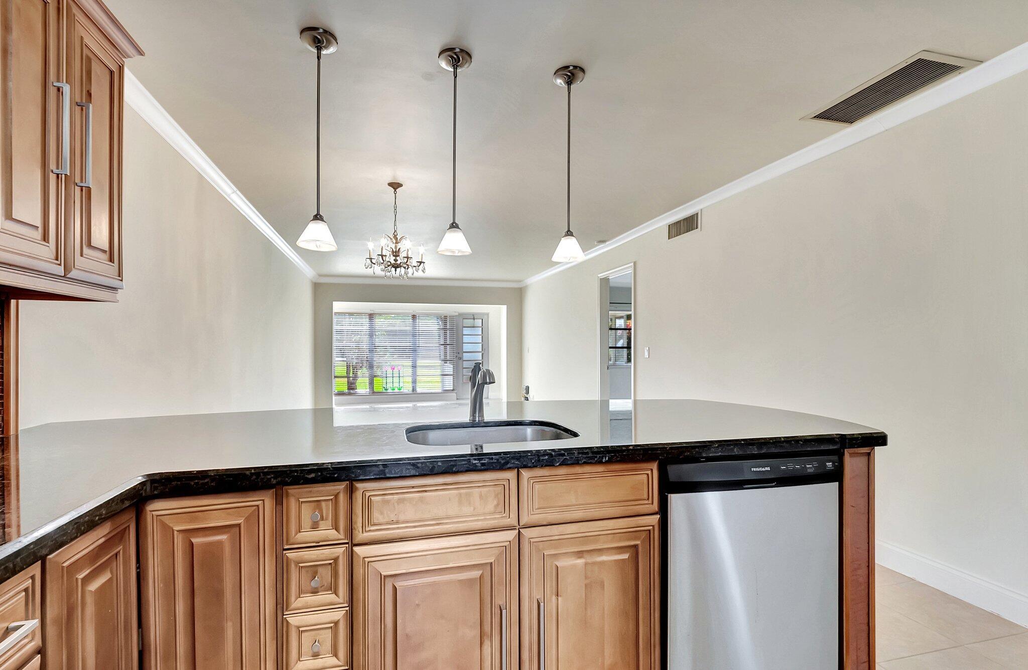 2840 SW 13th Street 104