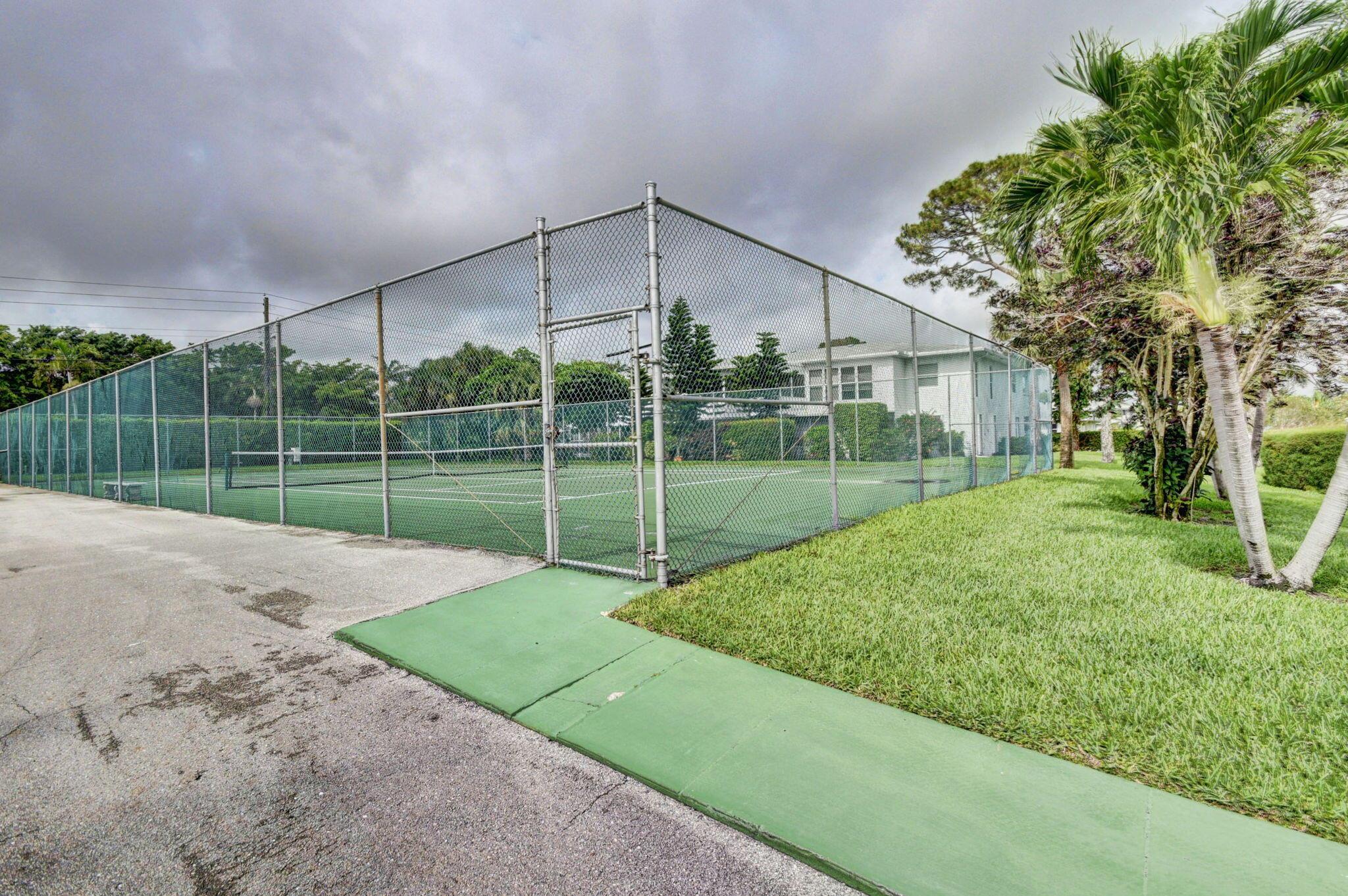 2840 SW 13th Street 104