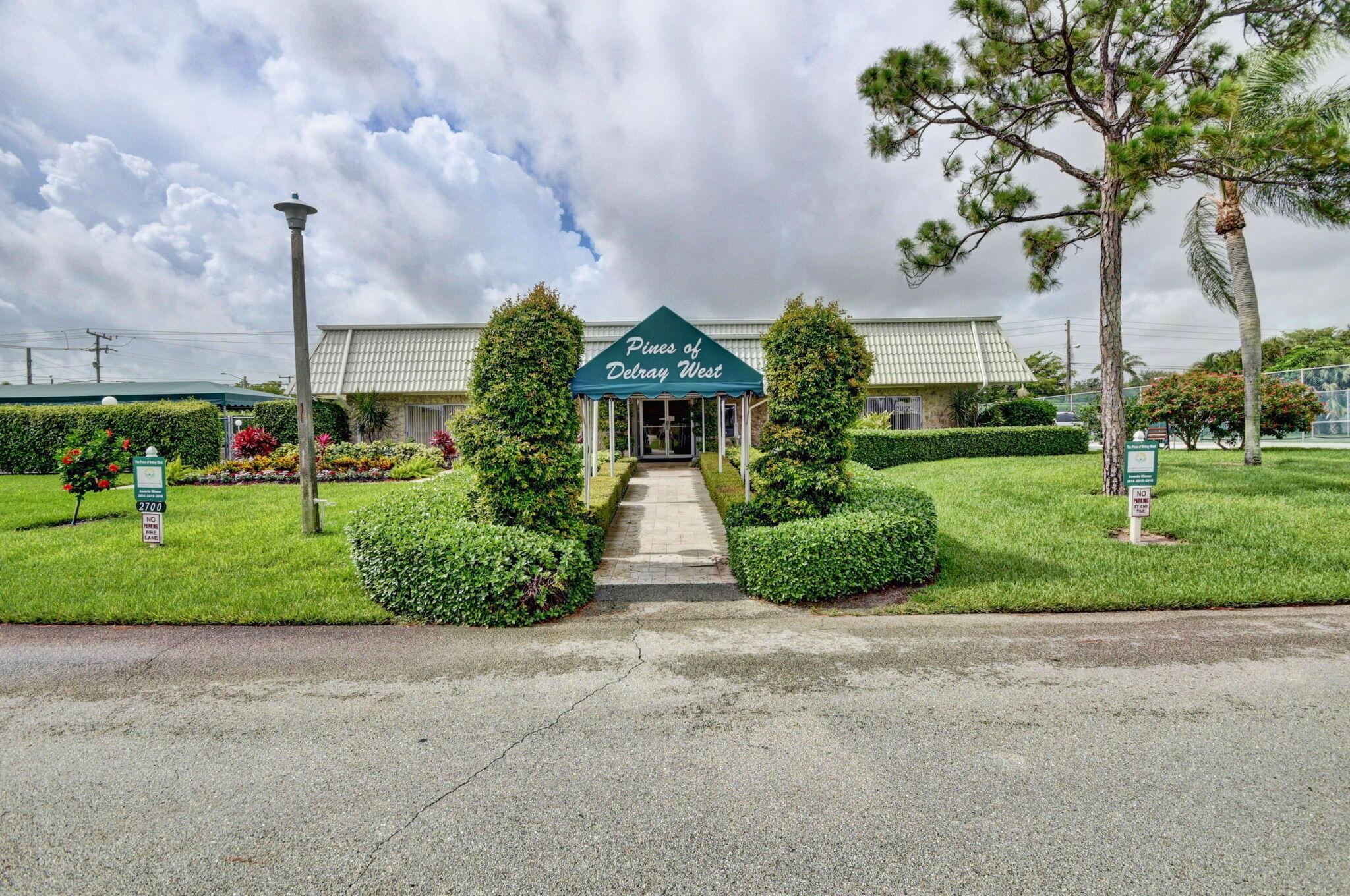 2840 SW 13th Street 104