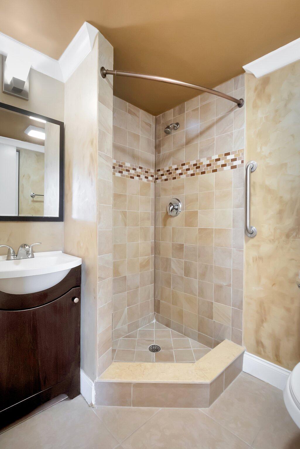 2840 SW 13th Street 104