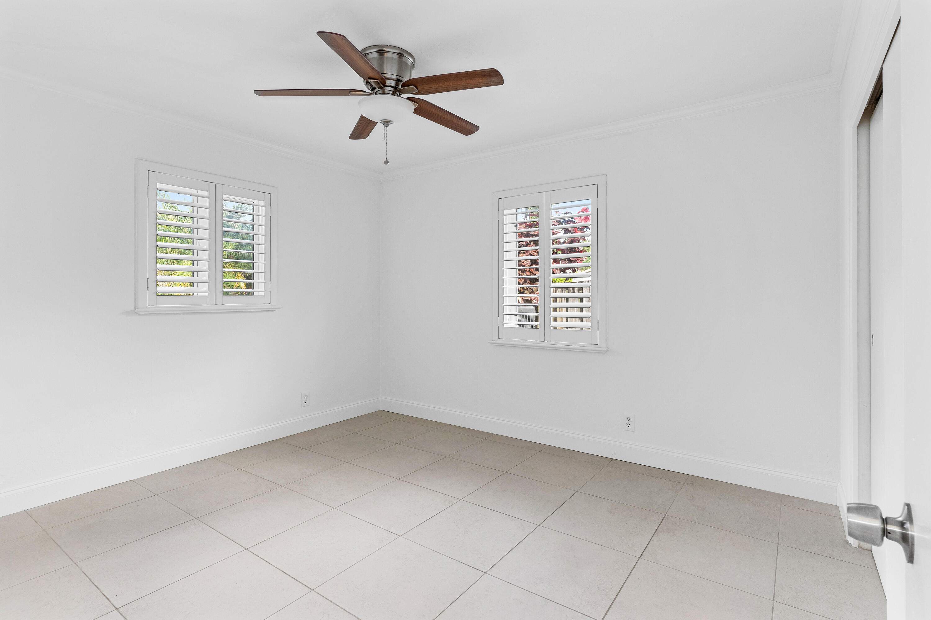 209 SE 3rd Terrace