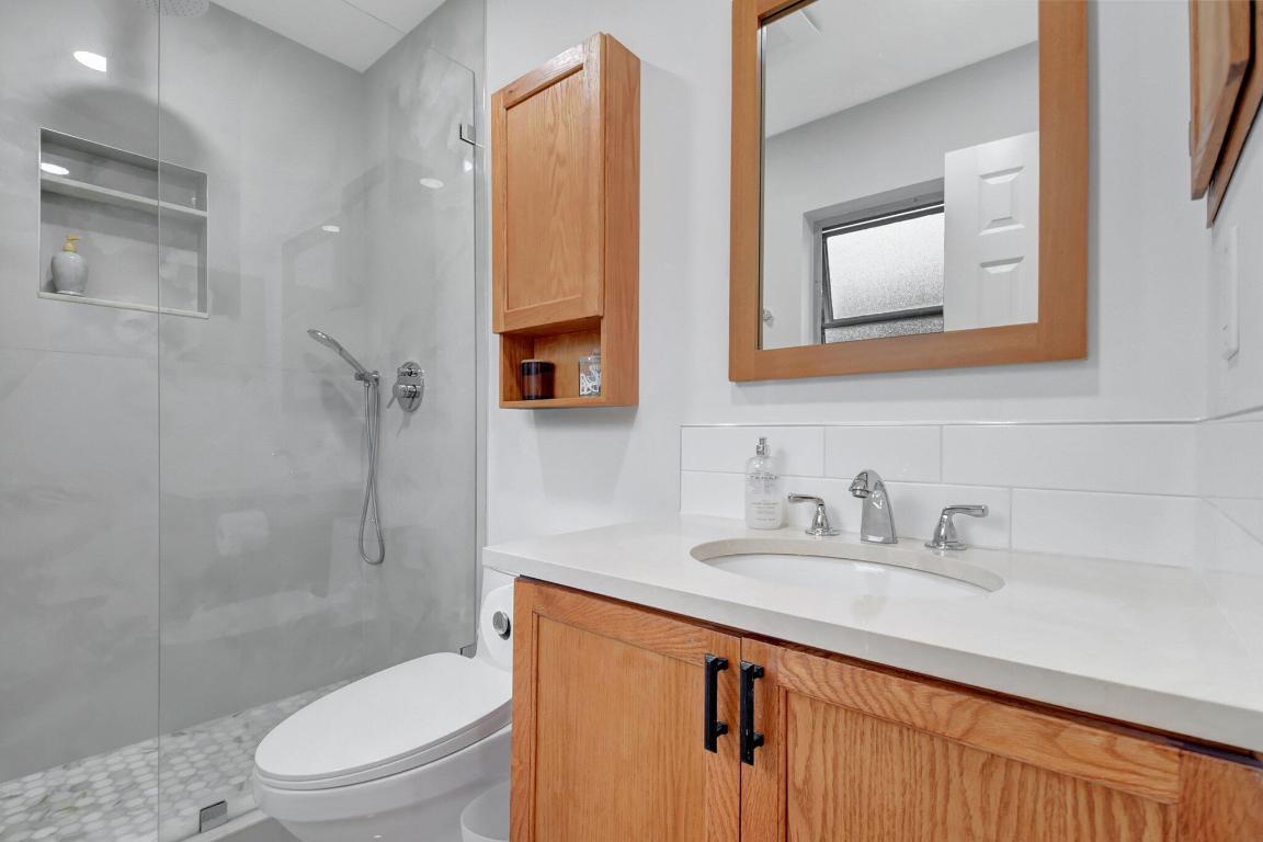 22 Abbey Lane, 208, Delray Beach Unit: 208