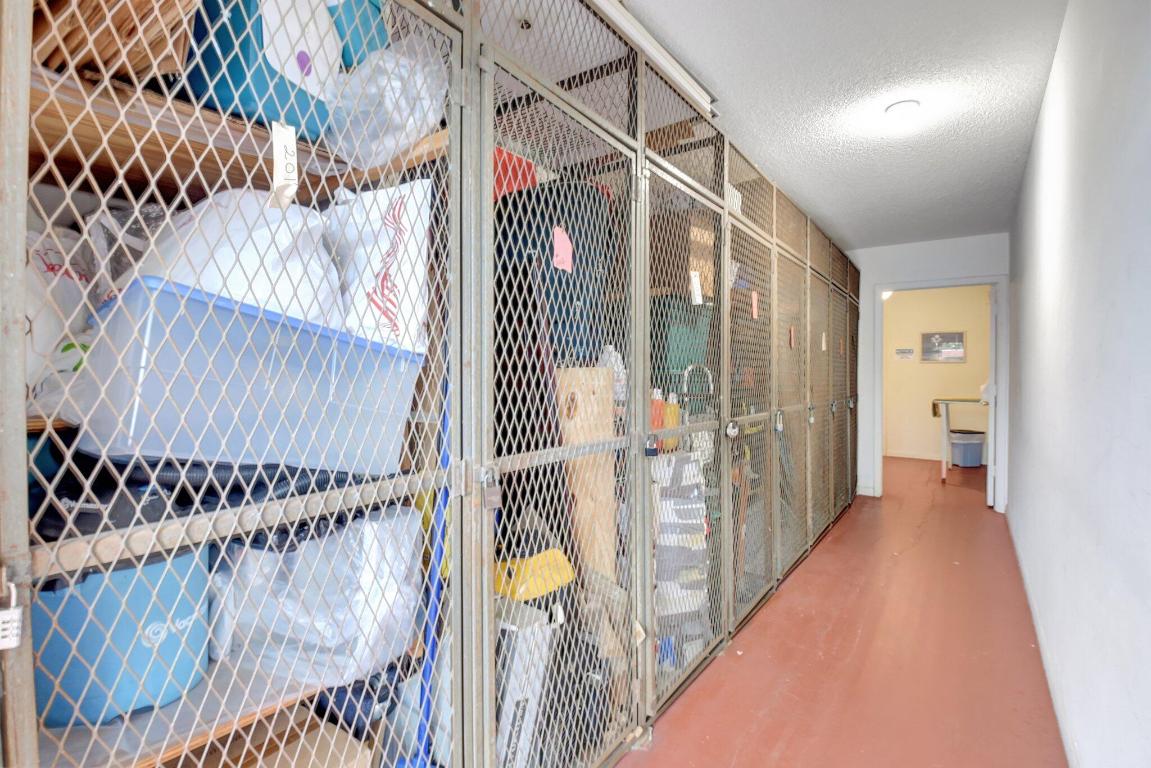 22 Abbey Lane, 208, Delray Beach Unit: 208