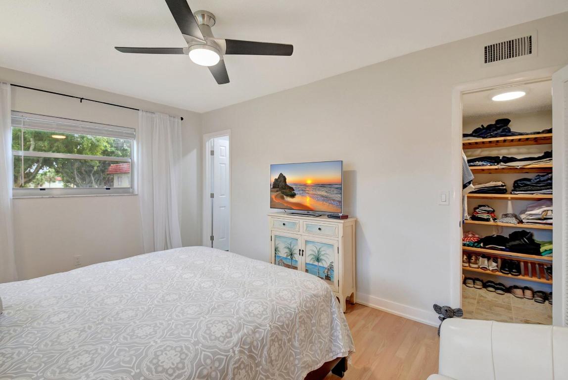 22 Abbey Lane, 208, Delray Beach Unit: 208