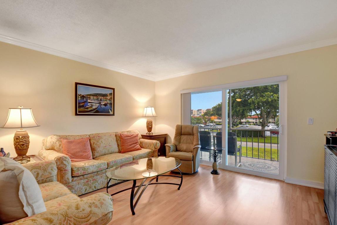 22 Abbey Lane, 208, Delray Beach Unit: 208