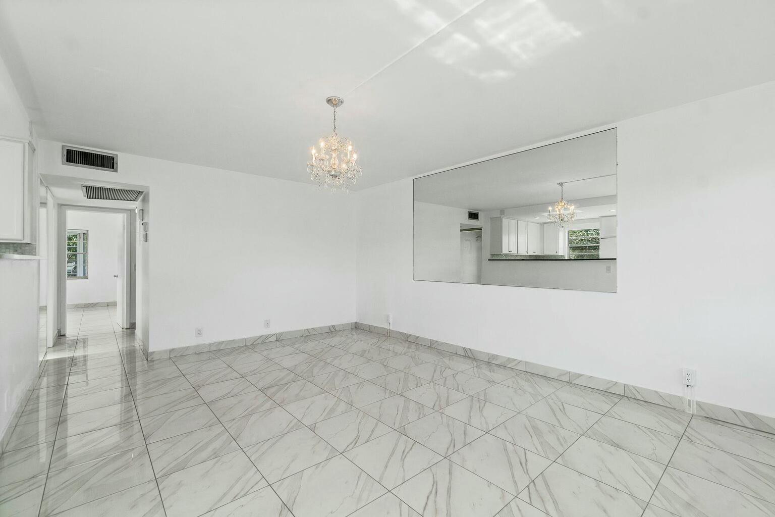 351 Mansfield I