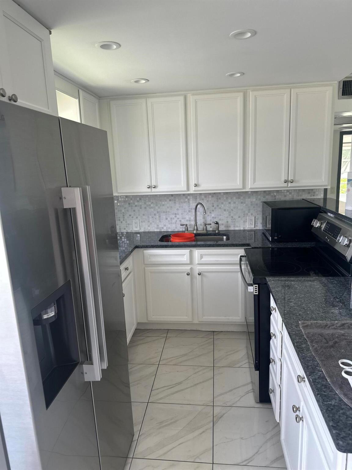 351 Mansfield I