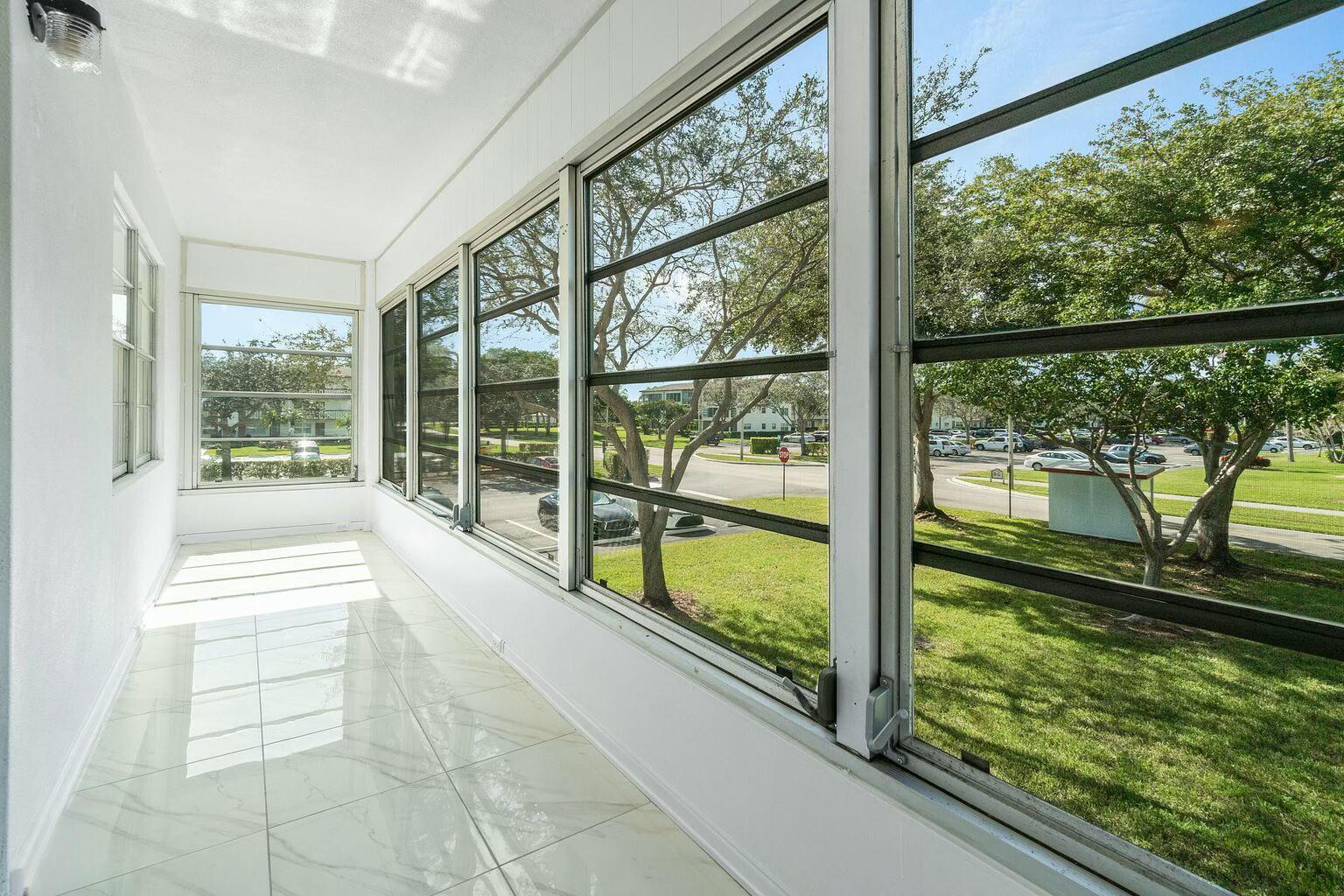351 Mansfield I