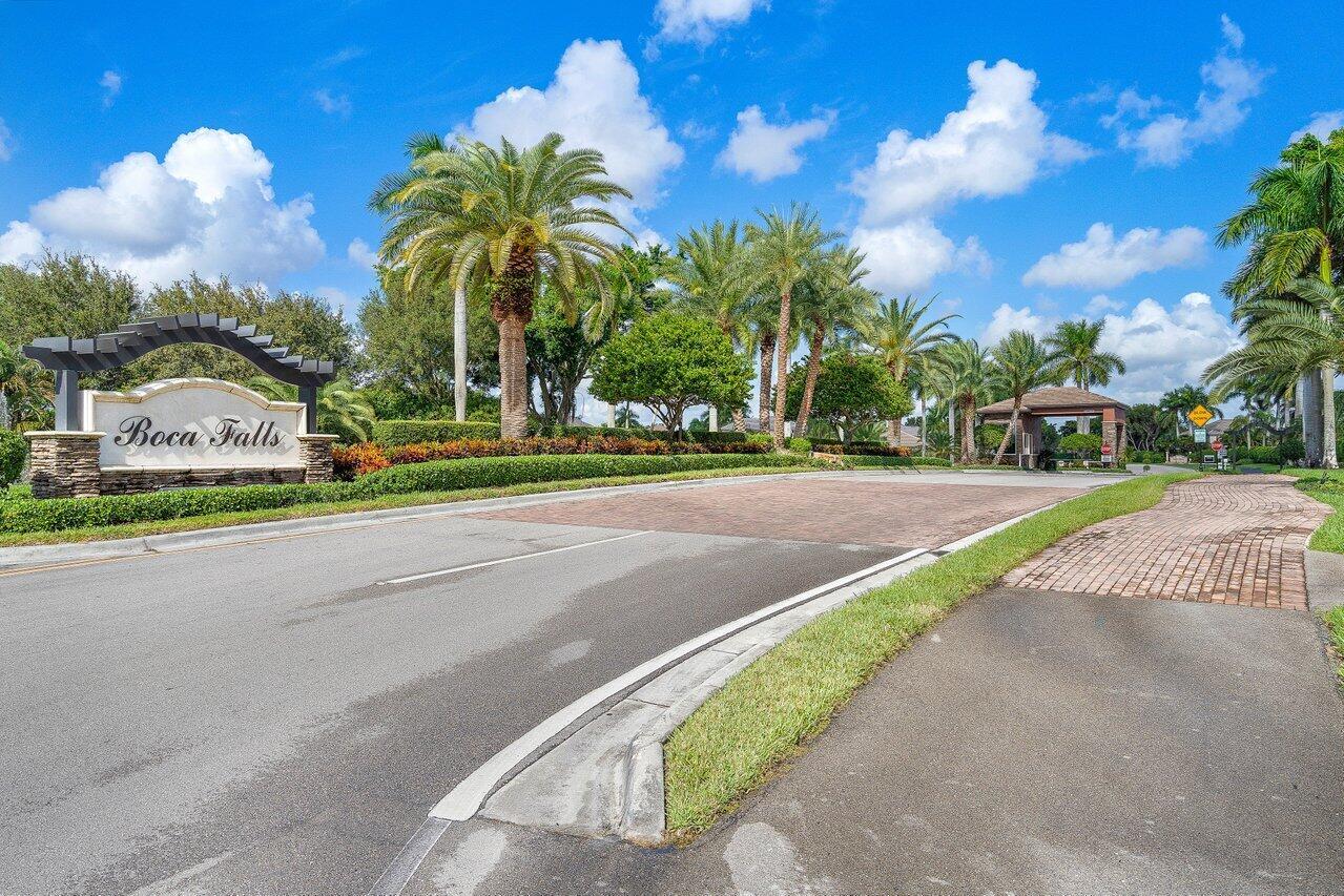 12811 Hyland Circle