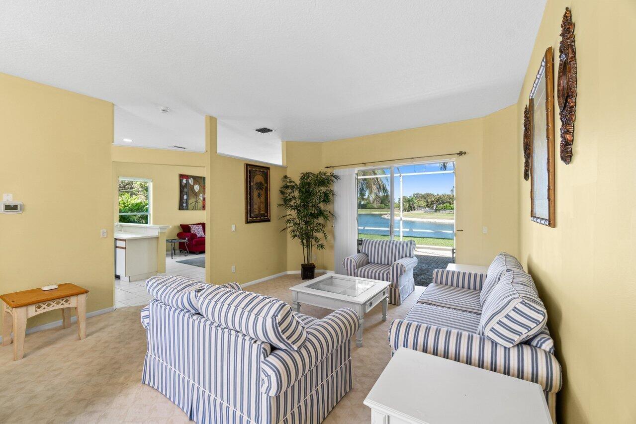 12811 Hyland Circle