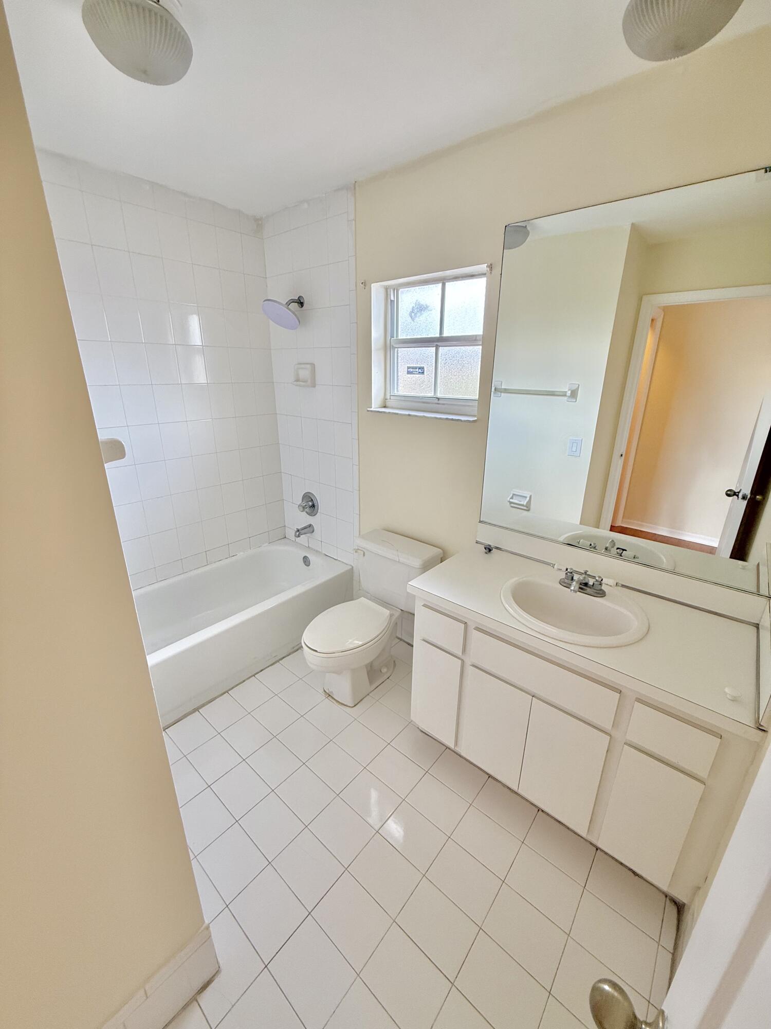 7122 SW 158th Path, Miami