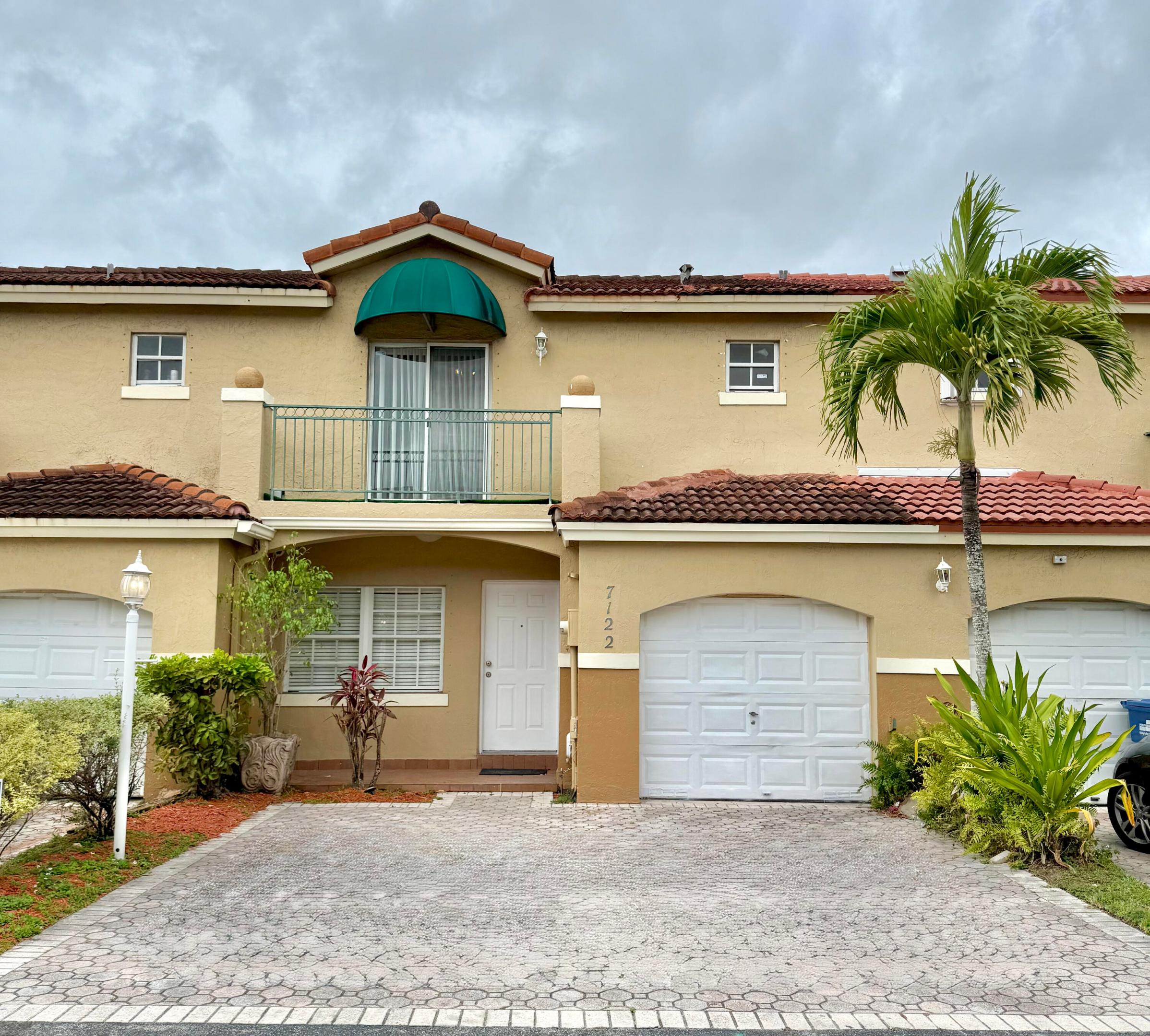 7122 SW 158th Path, Miami