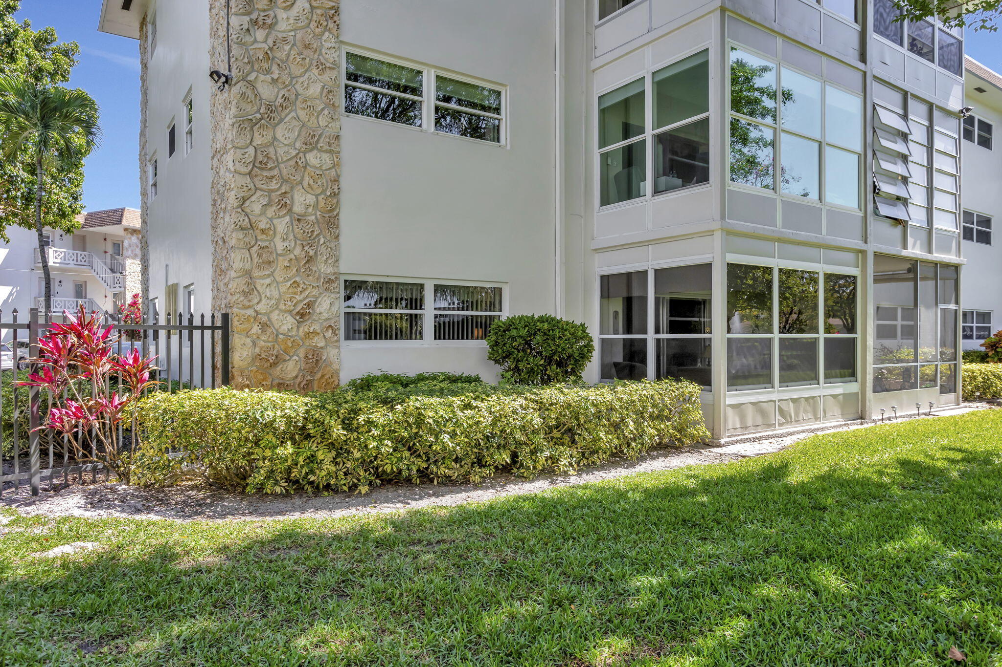 3505 NW 48th Avenue 416, Lauderdale Lakes Unit: 416