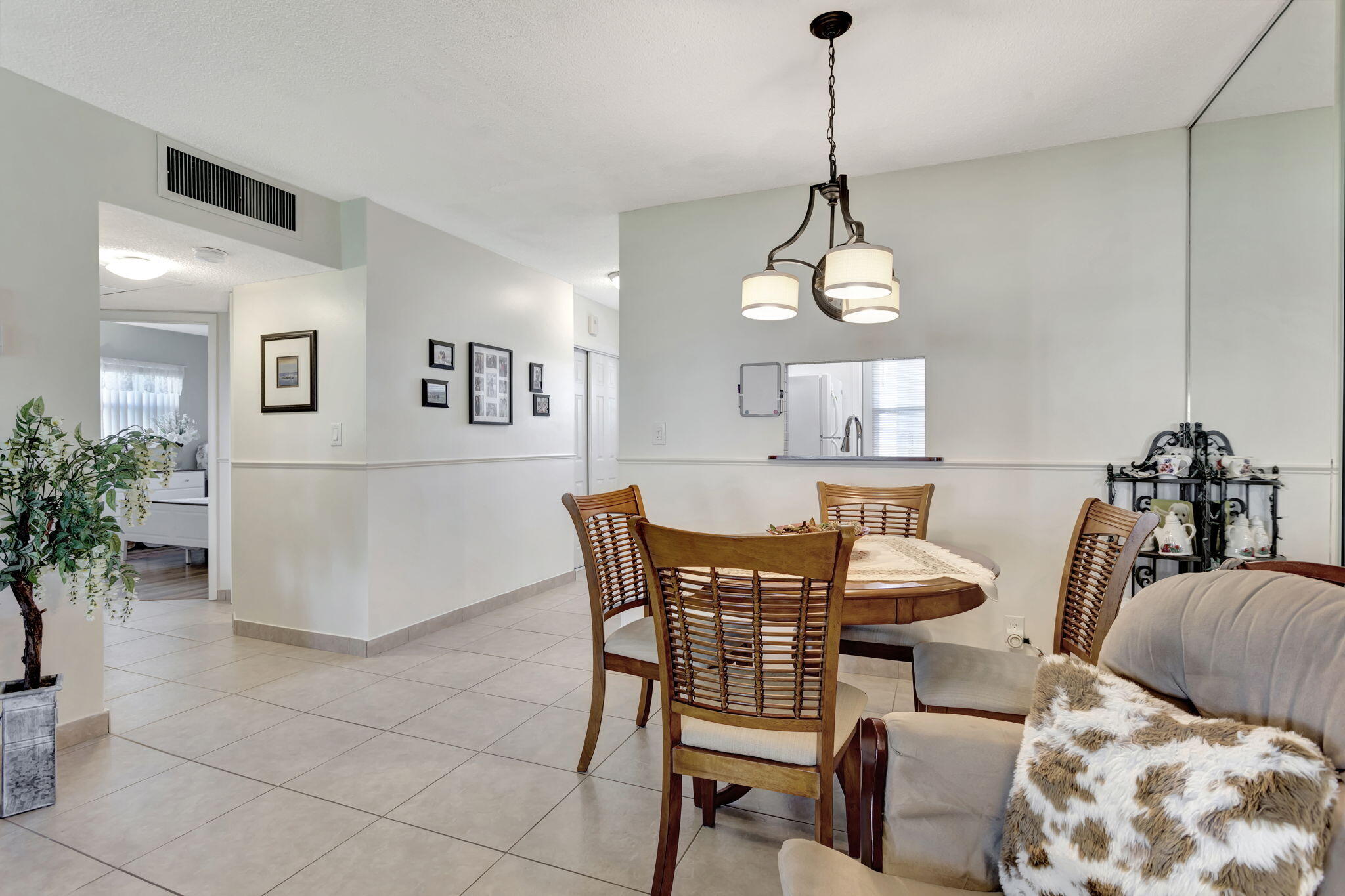 3505 NW 48th Avenue 416, Lauderdale Lakes Unit: 416