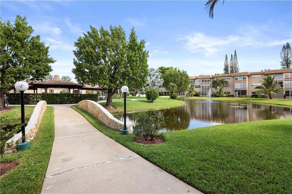 3505 NW 48th Avenue 416, Lauderdale Lakes Unit: 416