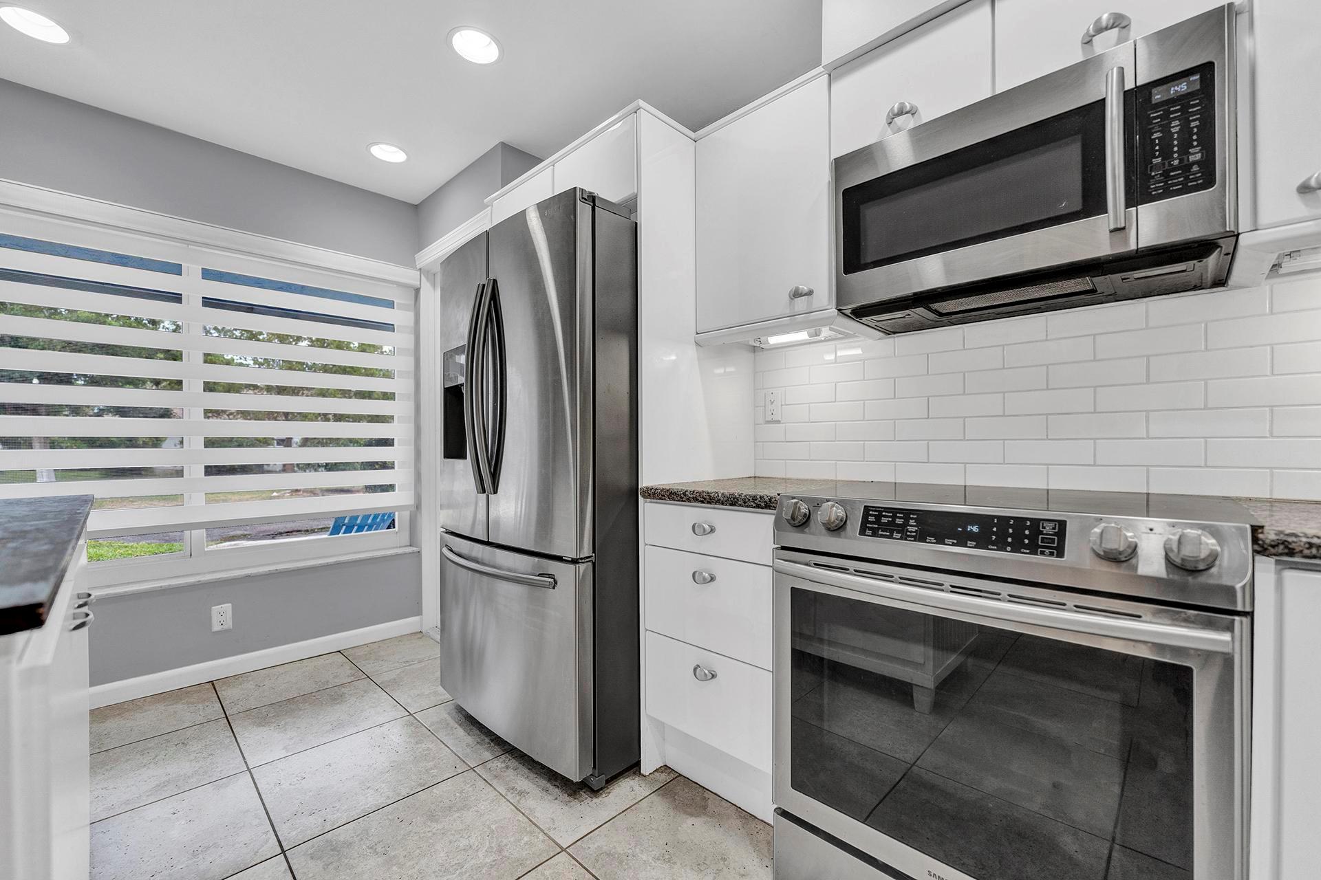 301 Del Rio Boulevard