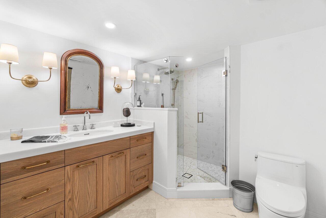 4301 N Ocean Boulevard 201