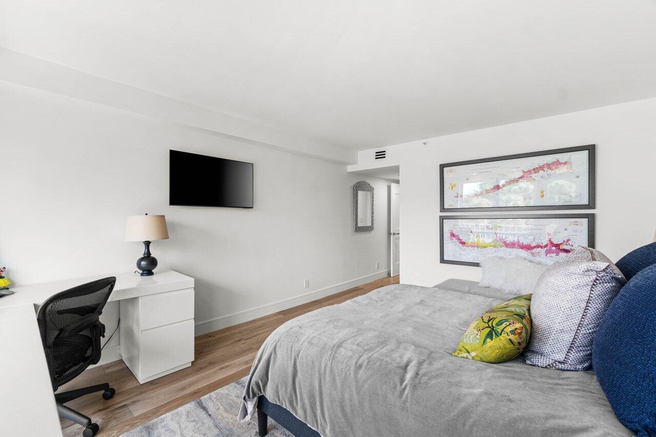 4301 N Ocean Boulevard 201