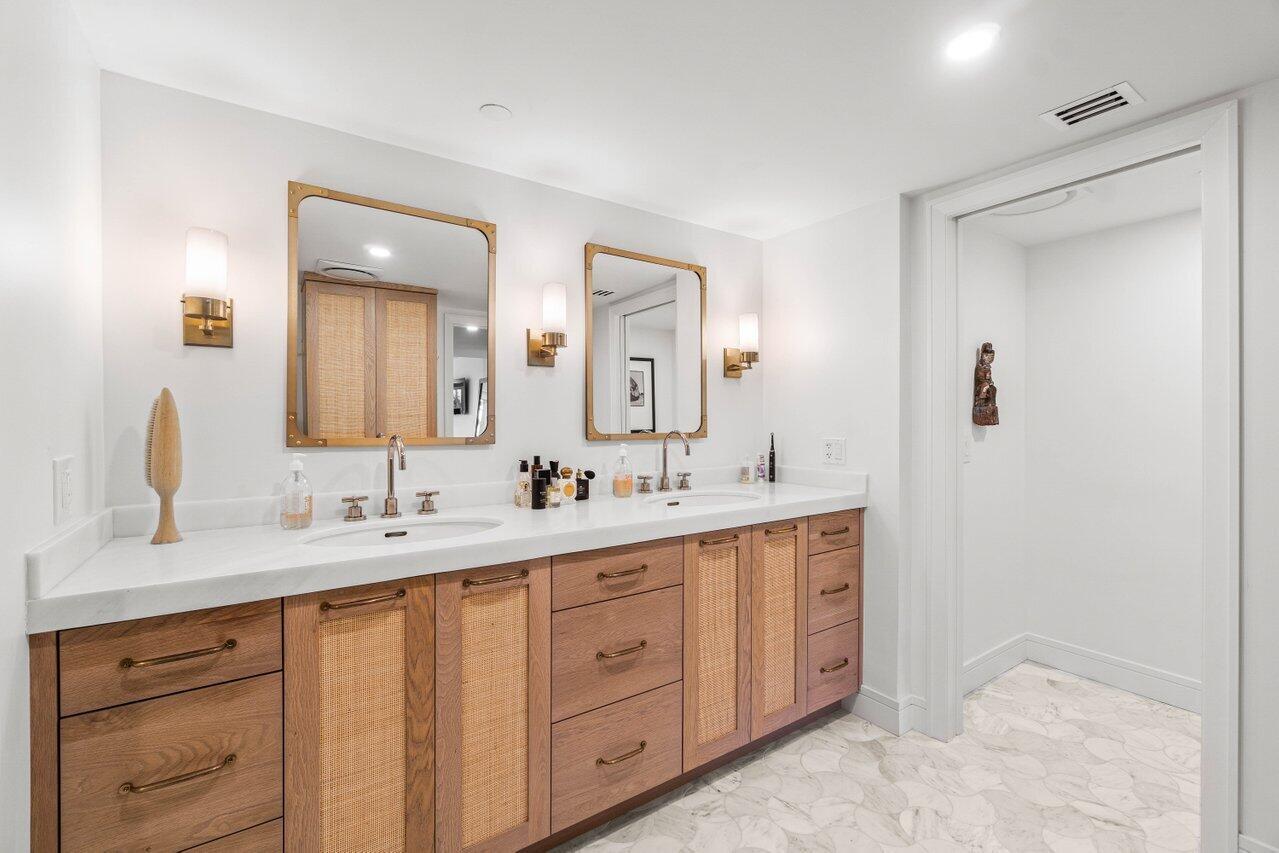 4301 N Ocean Boulevard 201