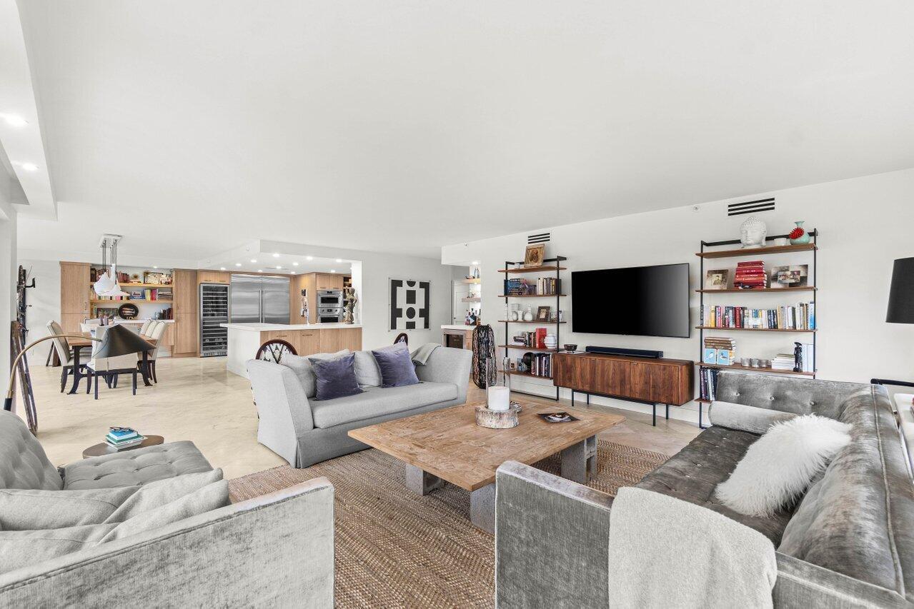 4301 N Ocean Boulevard 201