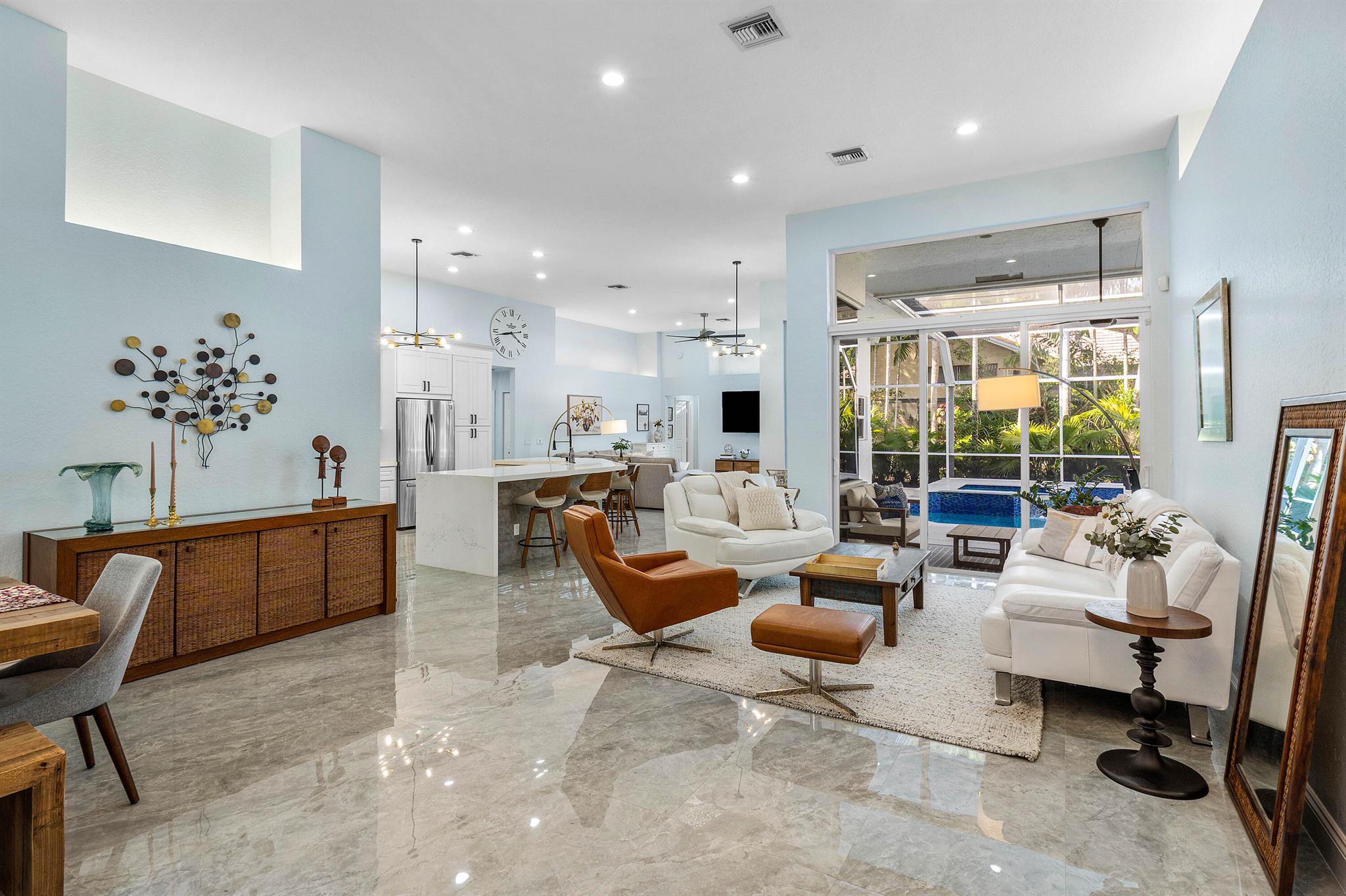 10727 Avenida Santa Ana