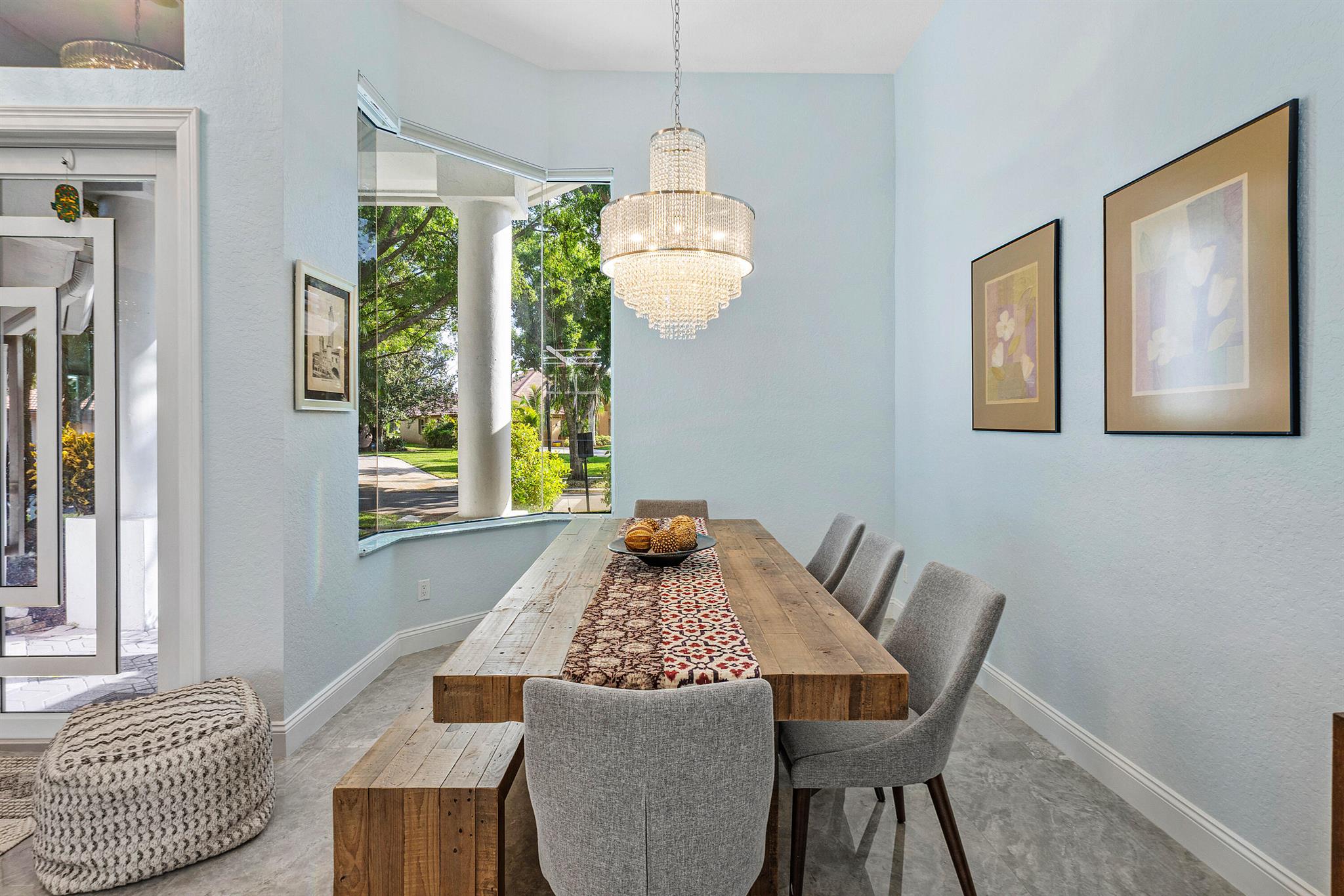 10727 Avenida Santa Ana