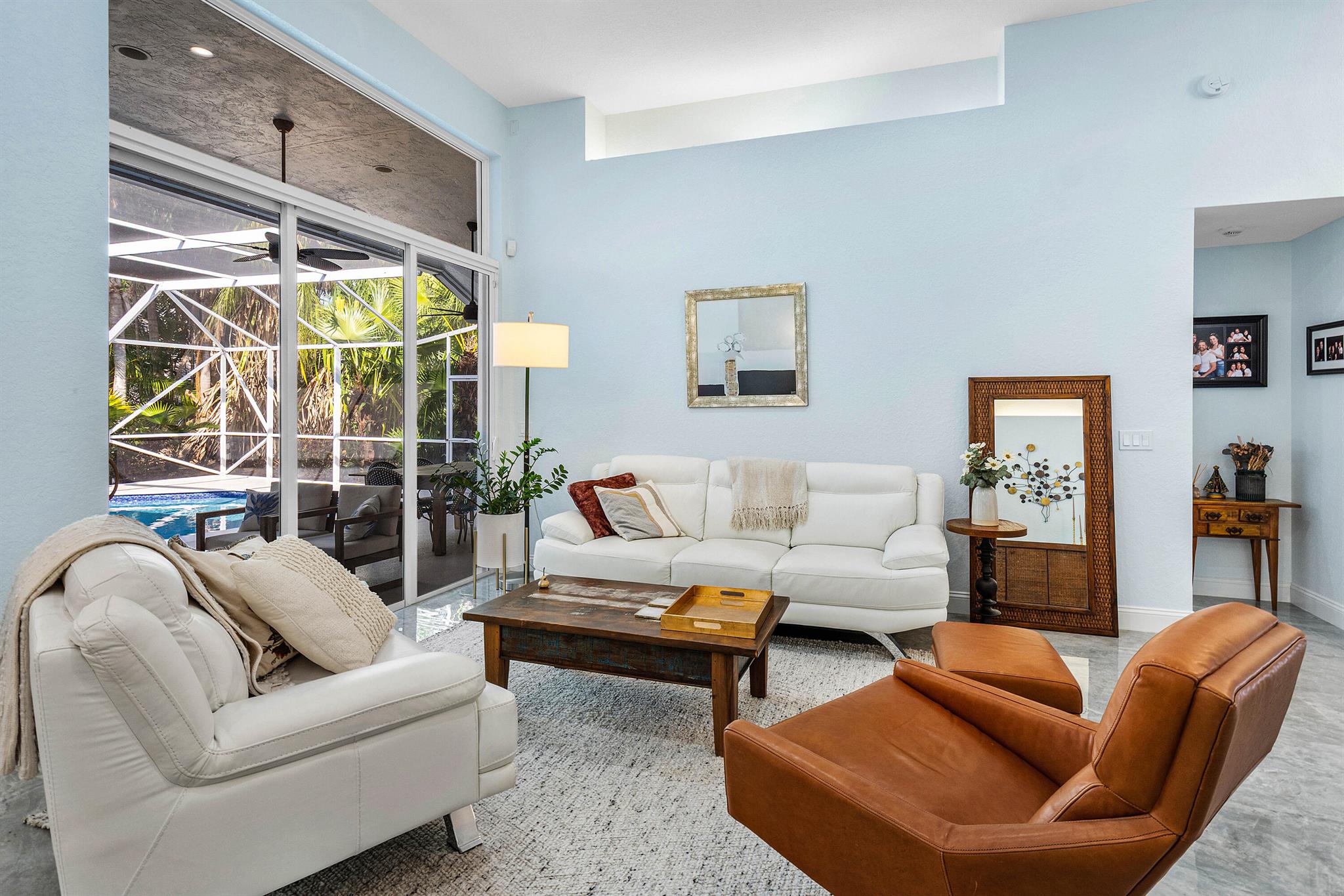 10727 Avenida Santa Ana