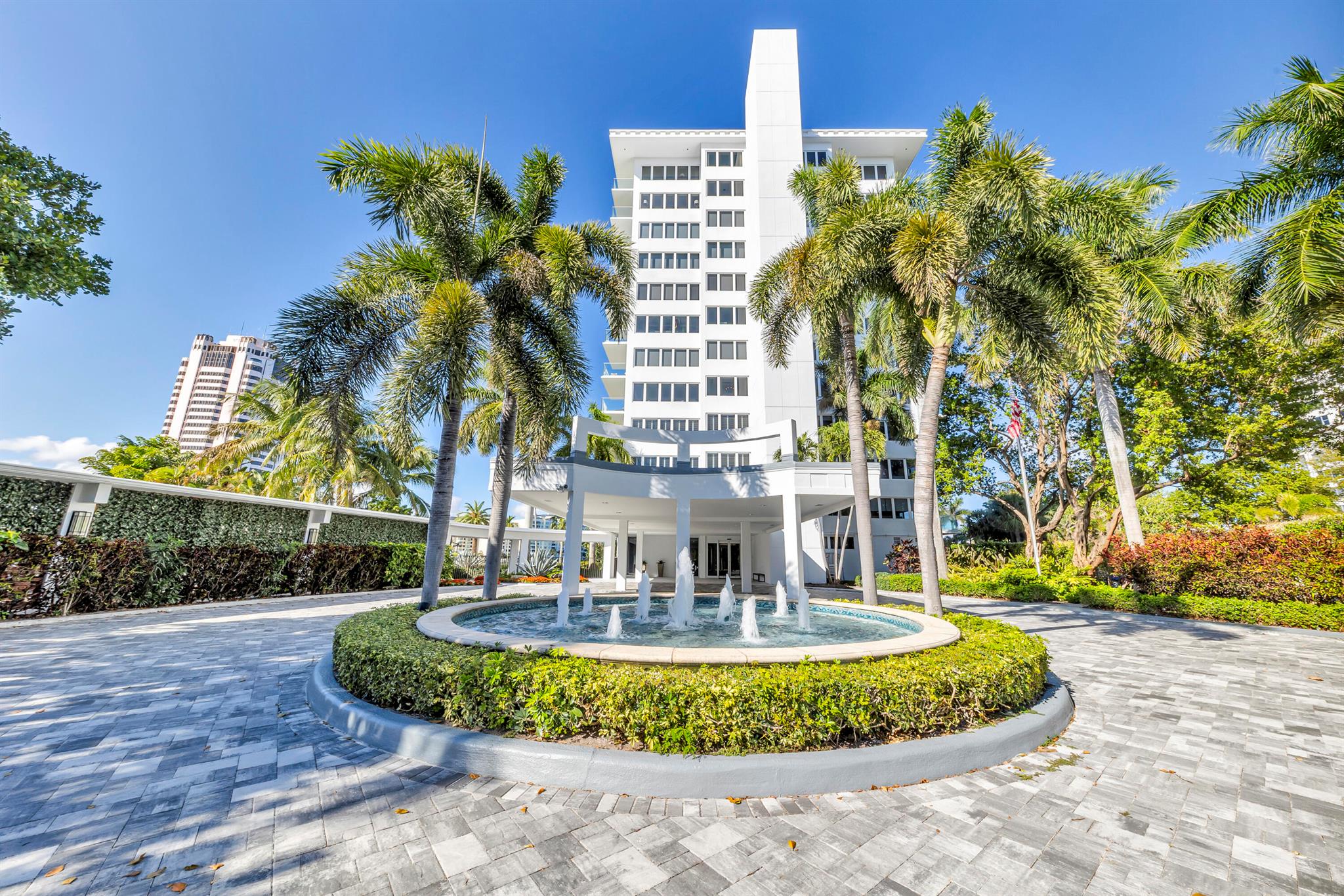 701 E Camino Real 9f