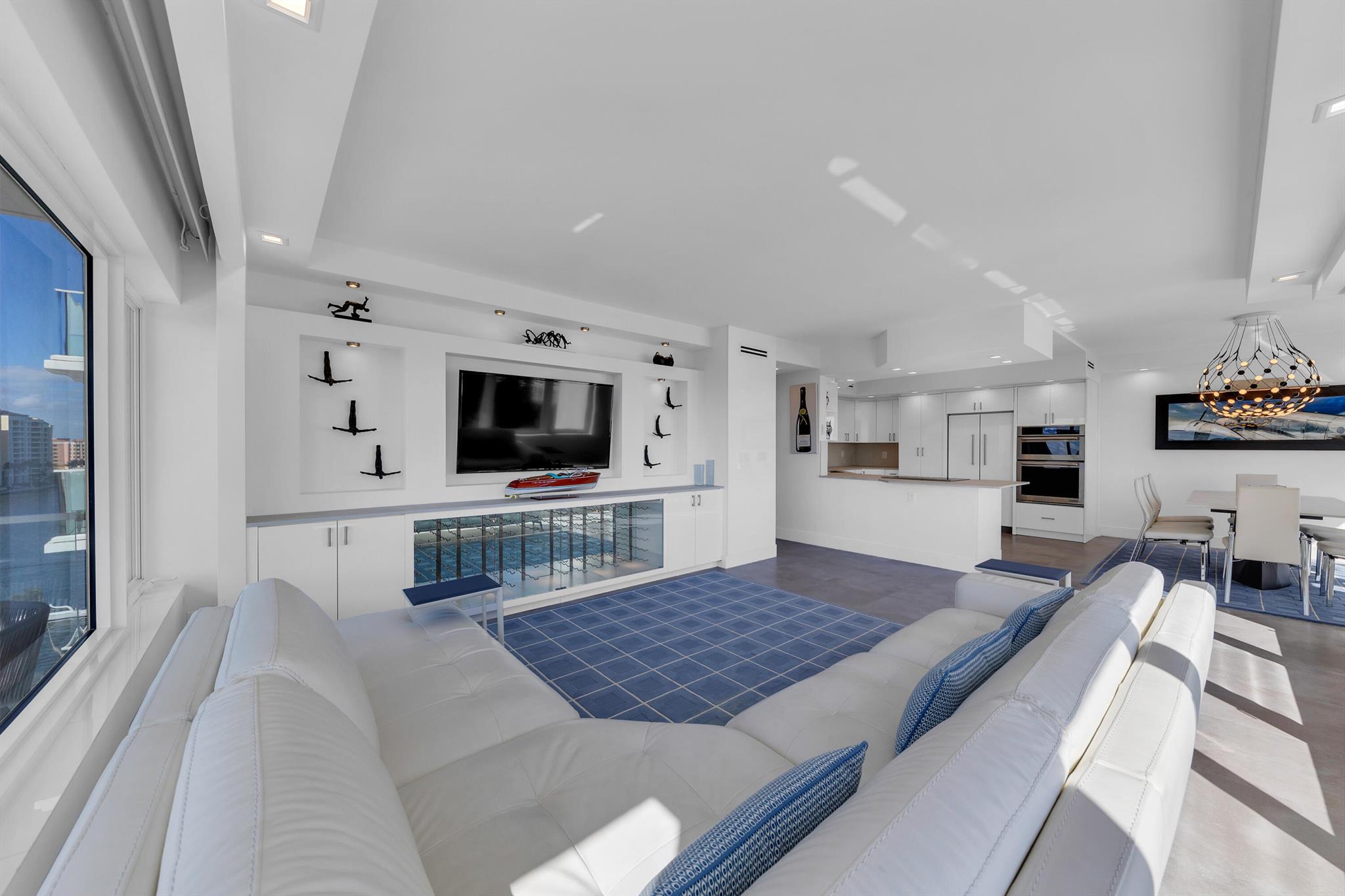 701 E Camino Real 9f