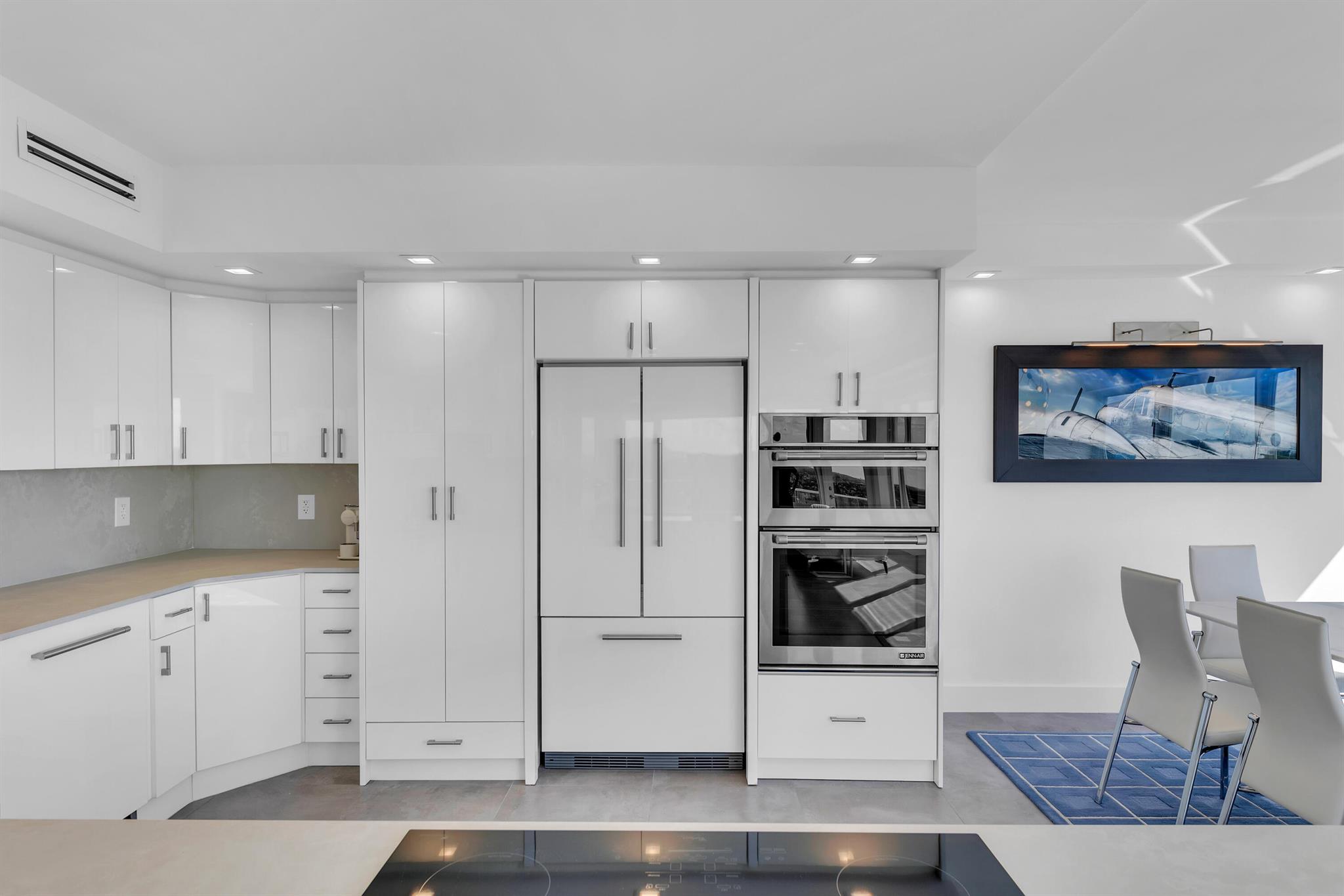 701 E Camino Real 9f