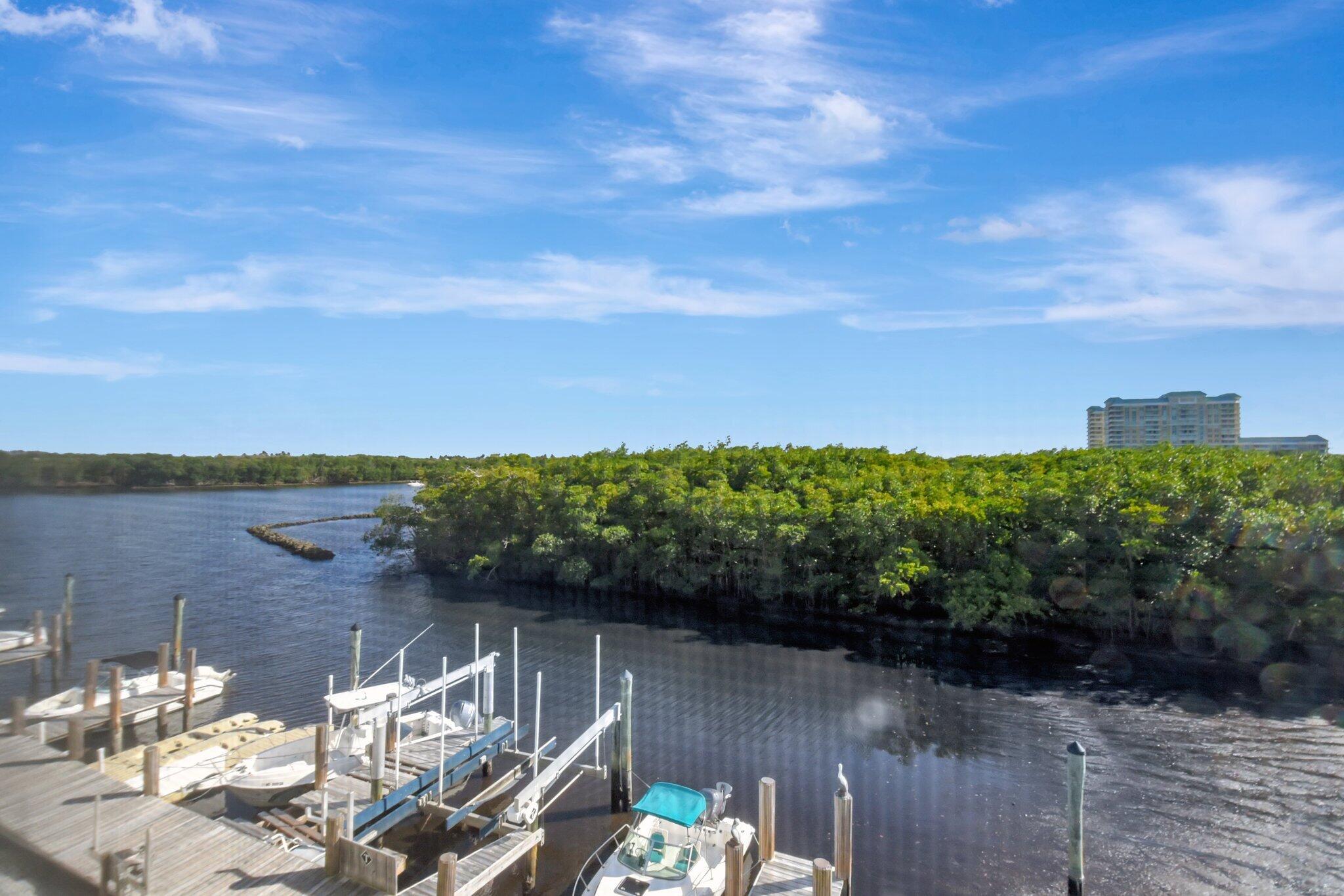 689 NE 6th Court 3070, Boynton Beach Unit: 3070