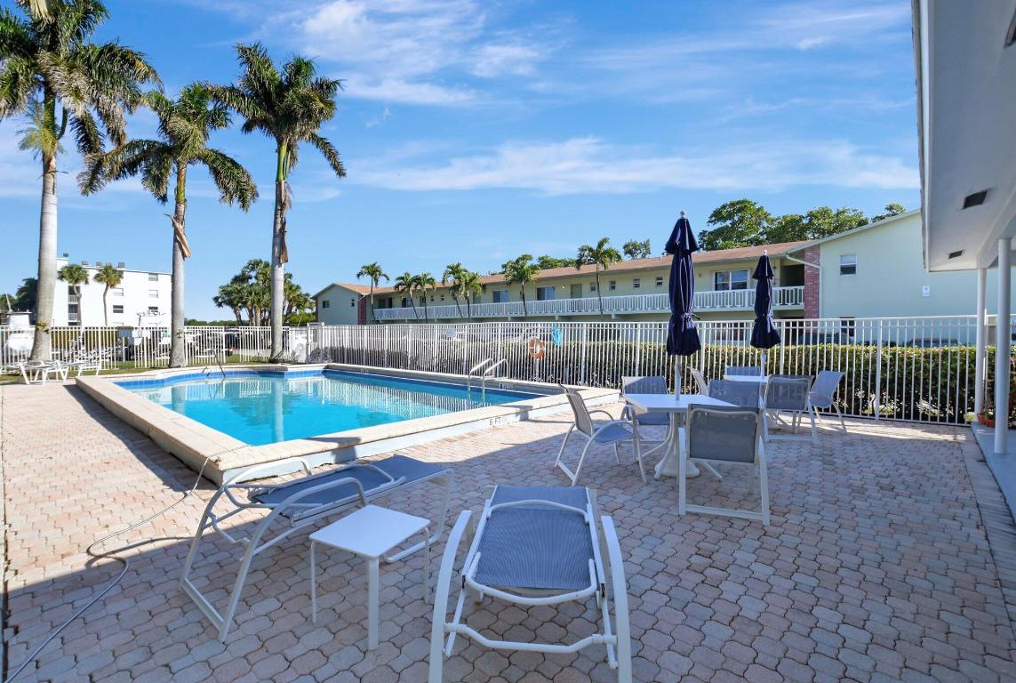 689 NE 6th Court 3070, Boynton Beach Unit: 3070