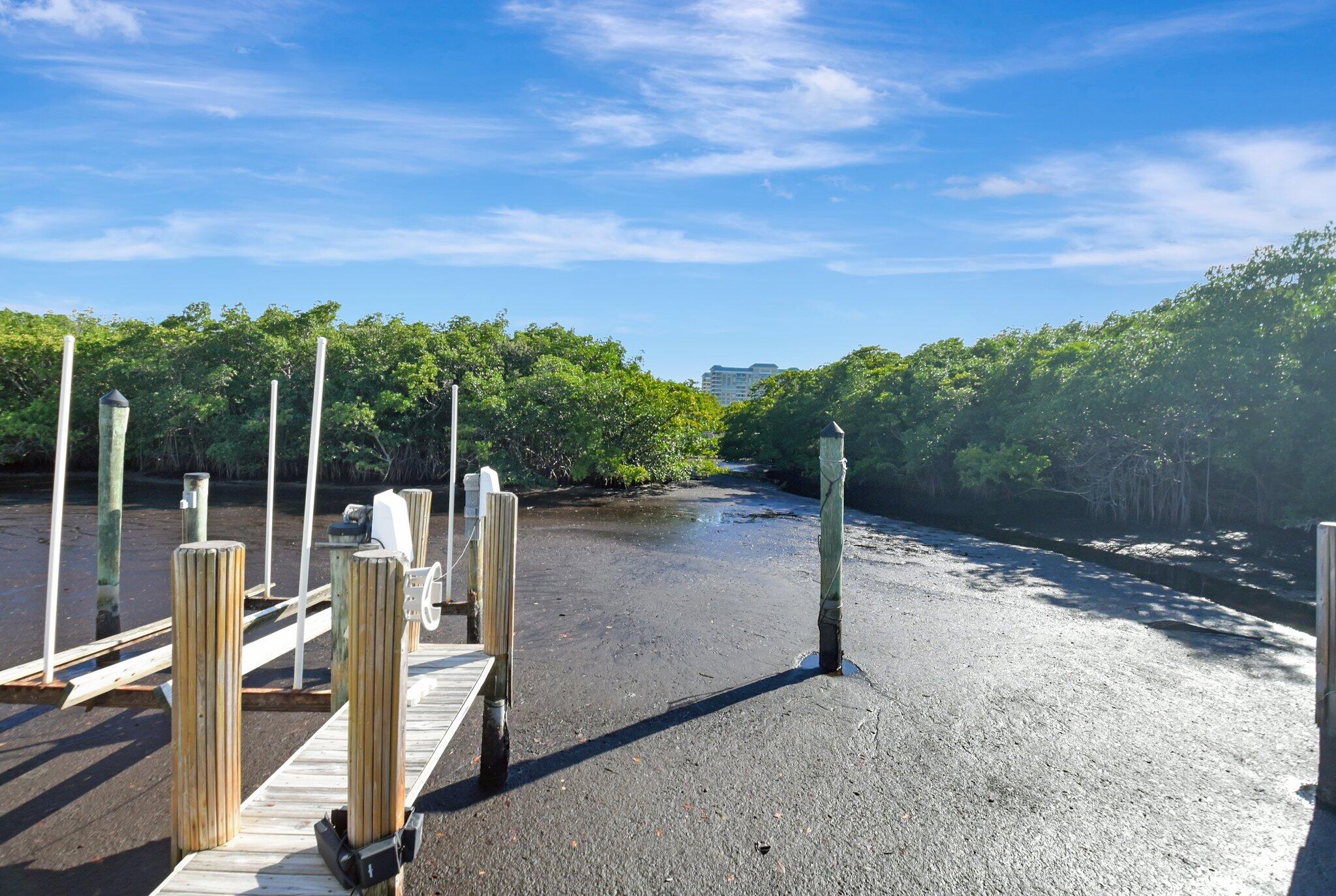 689 NE 6th Court 3070, Boynton Beach Unit: 3070