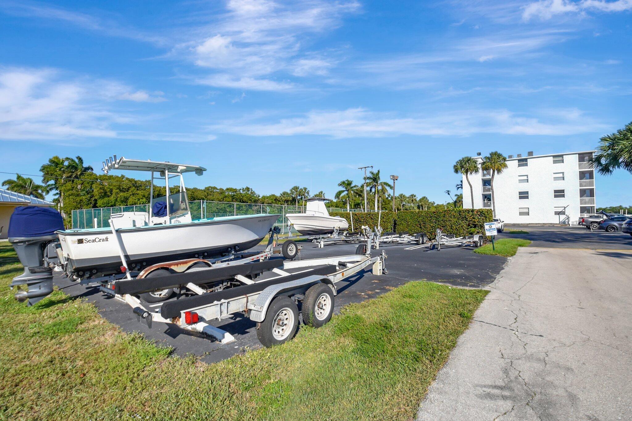 689 NE 6th Court 3070, Boynton Beach Unit: 3070