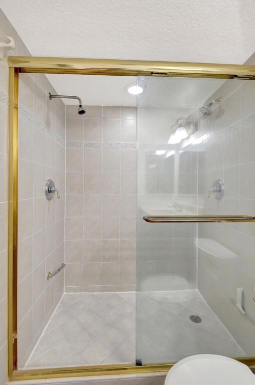 689 NE 6th Court 3070, Boynton Beach Unit: 3070