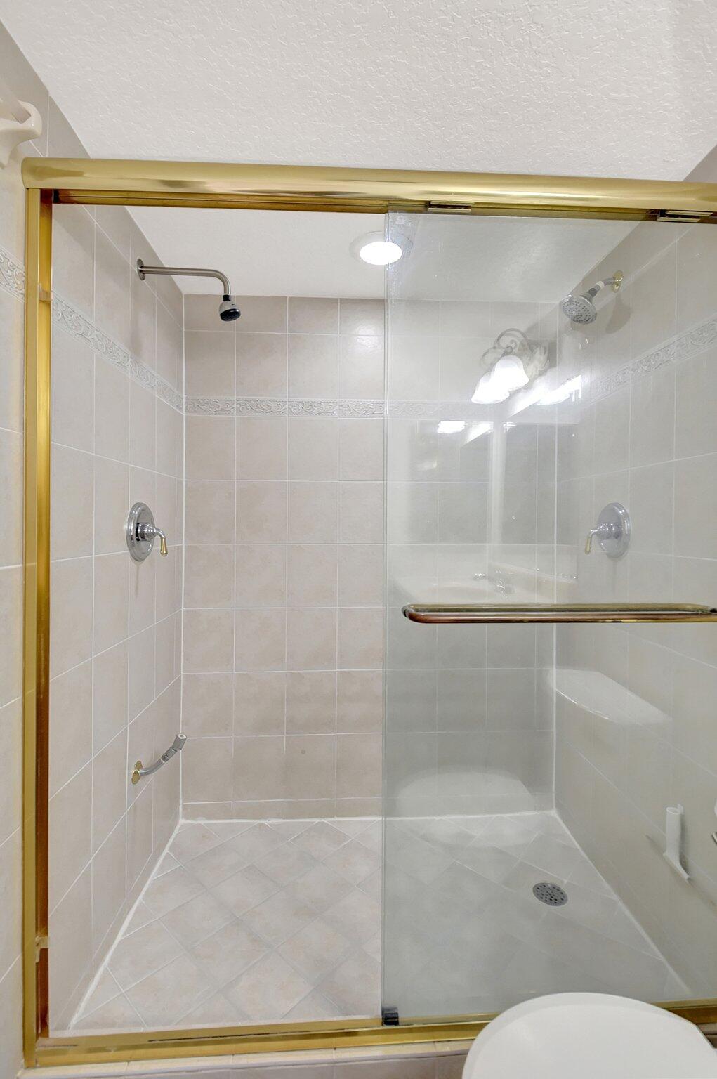 689 NE 6th Court 3070, Boynton Beach Unit: 3070