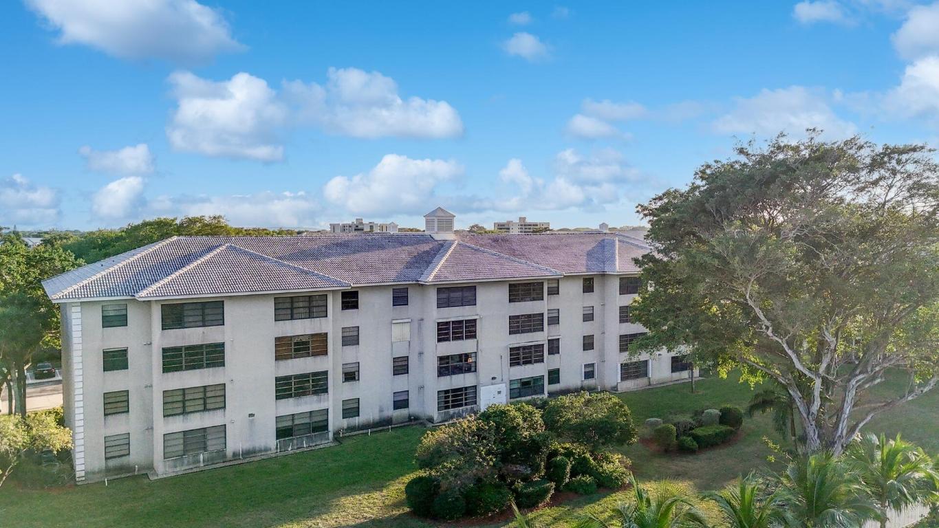 6121 Balboa Circle, 405, Boca Raton Unit: 405