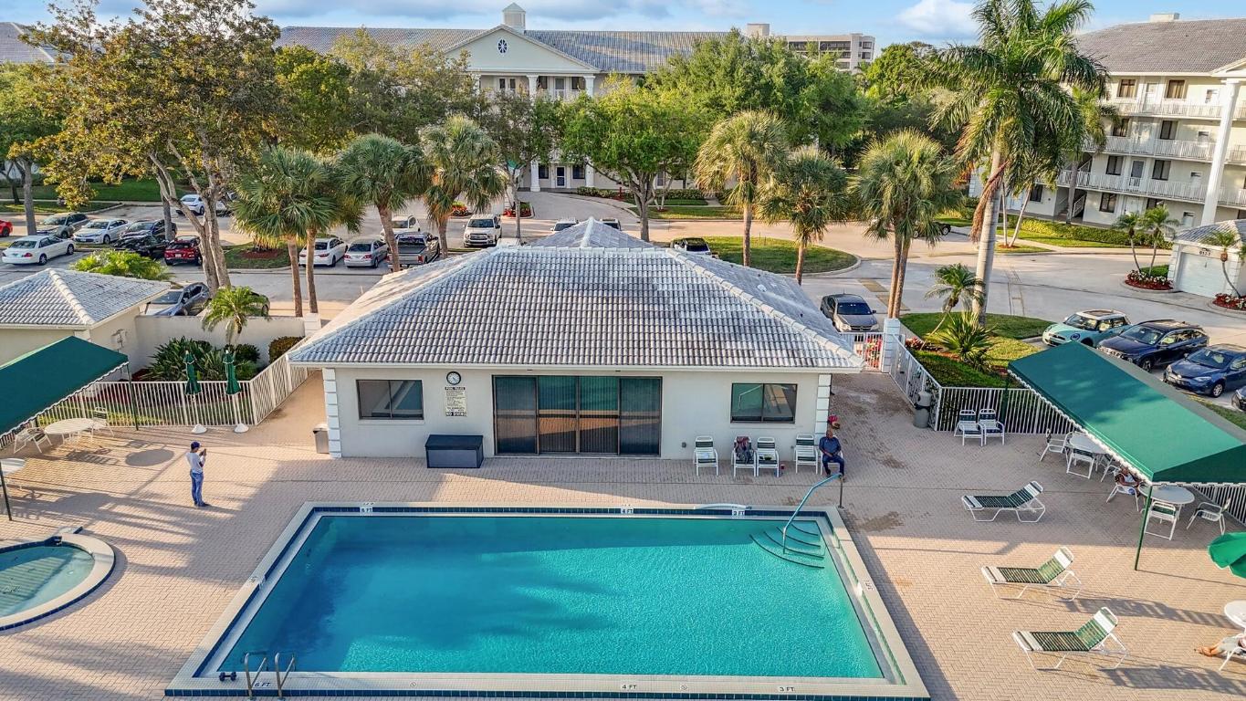 6121 Balboa Circle, 405, Boca Raton Unit: 405