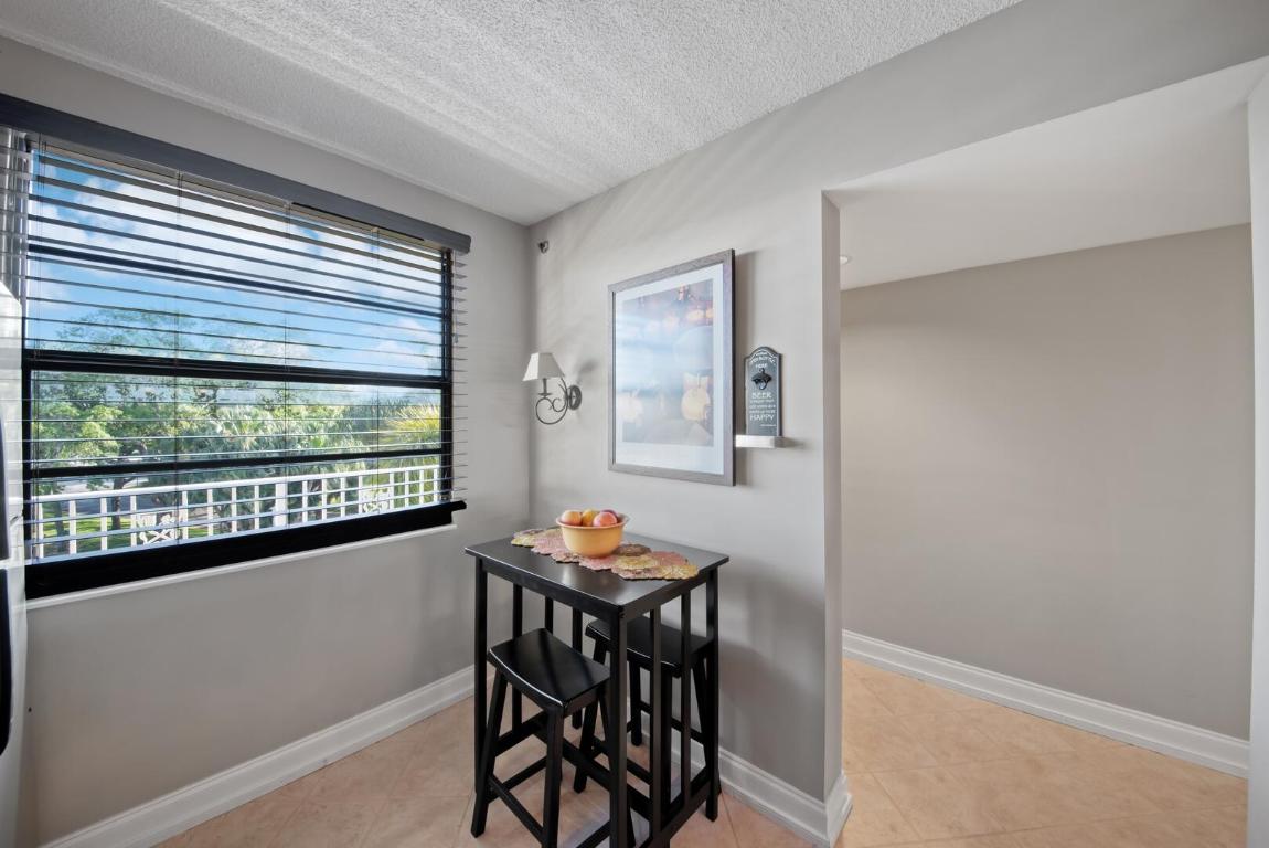 6121 Balboa Circle, 405, Boca Raton Unit: 405