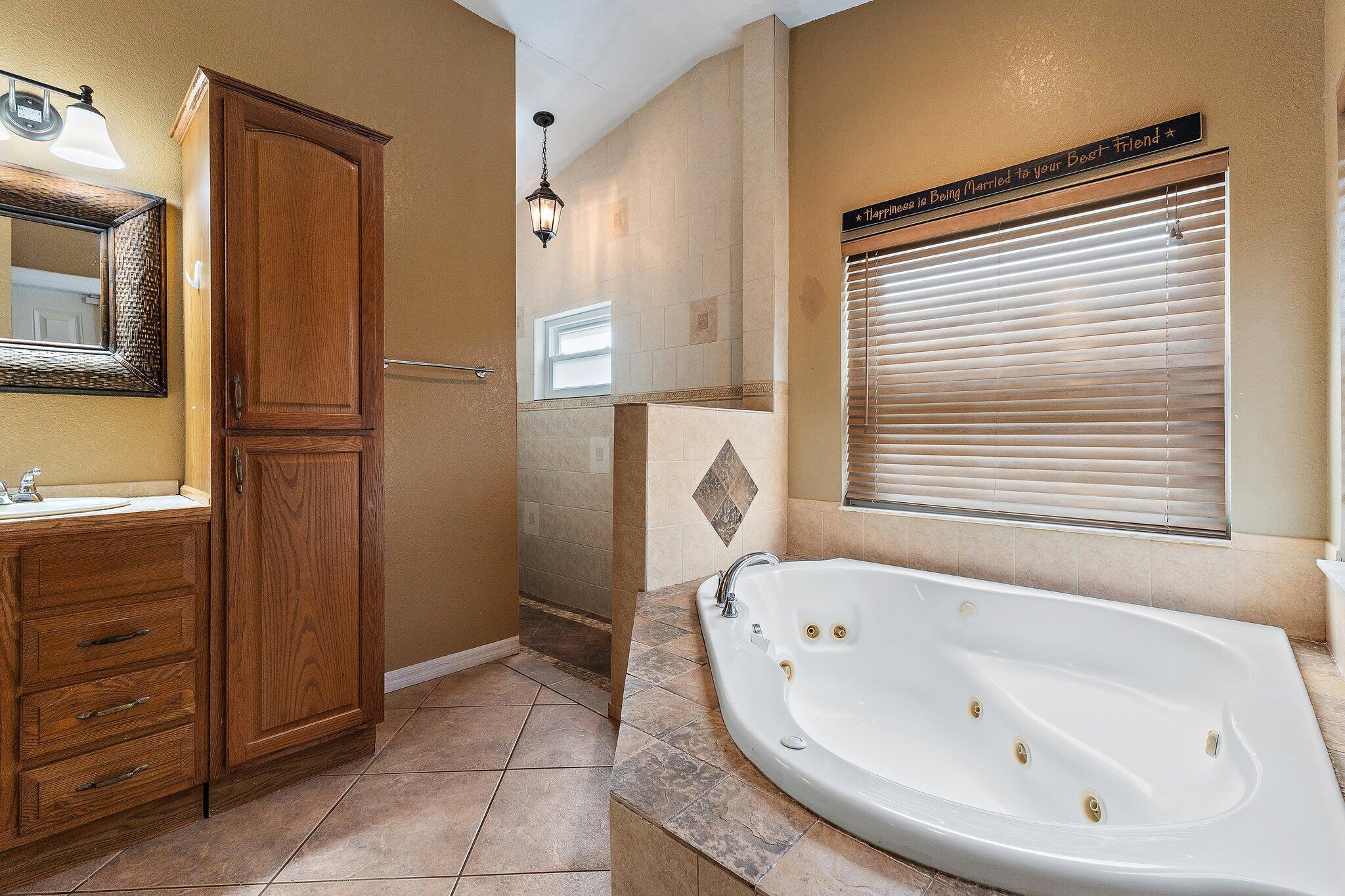 422 SE Lamon Lane
