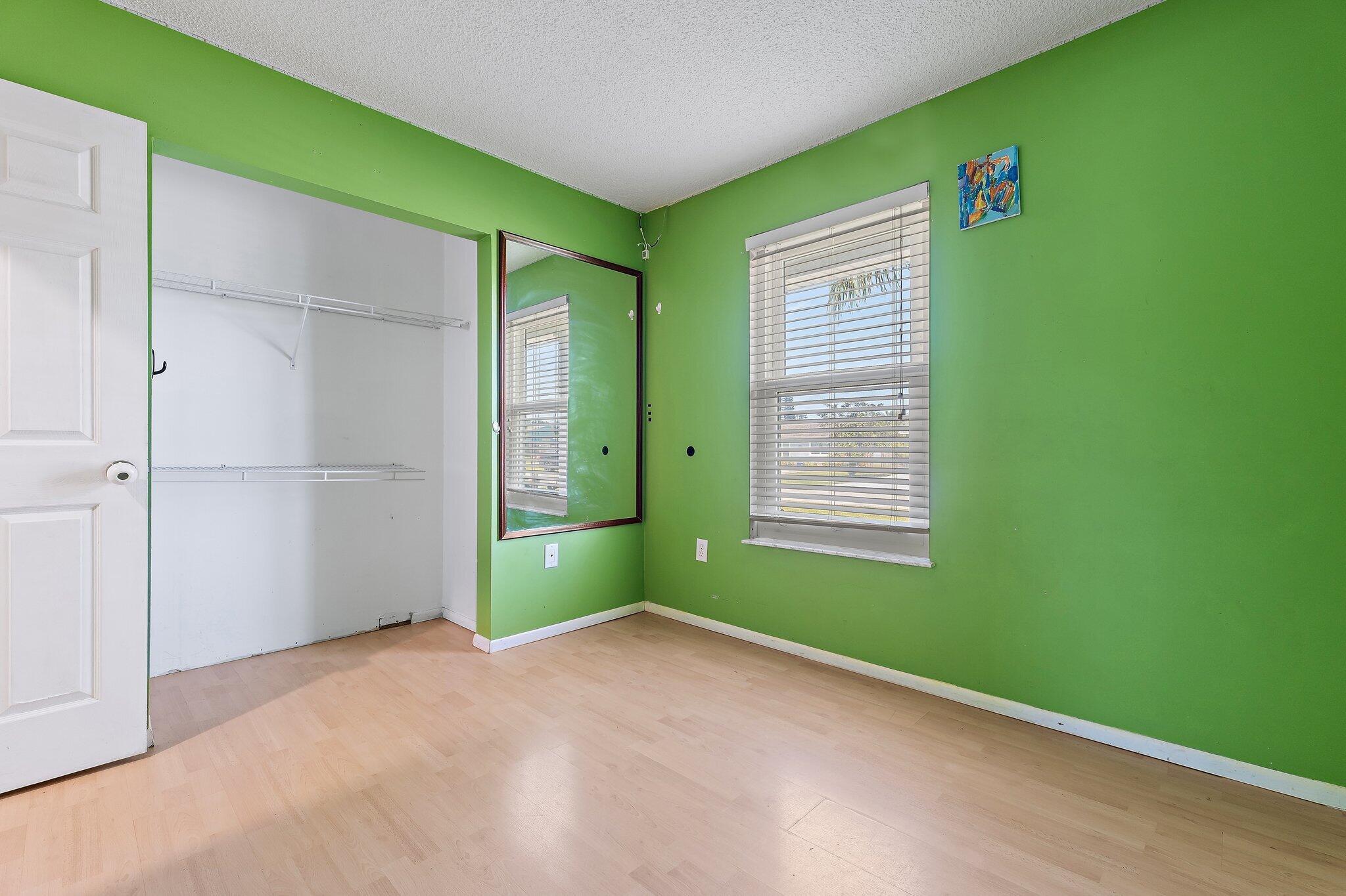 422 SE Lamon Lane