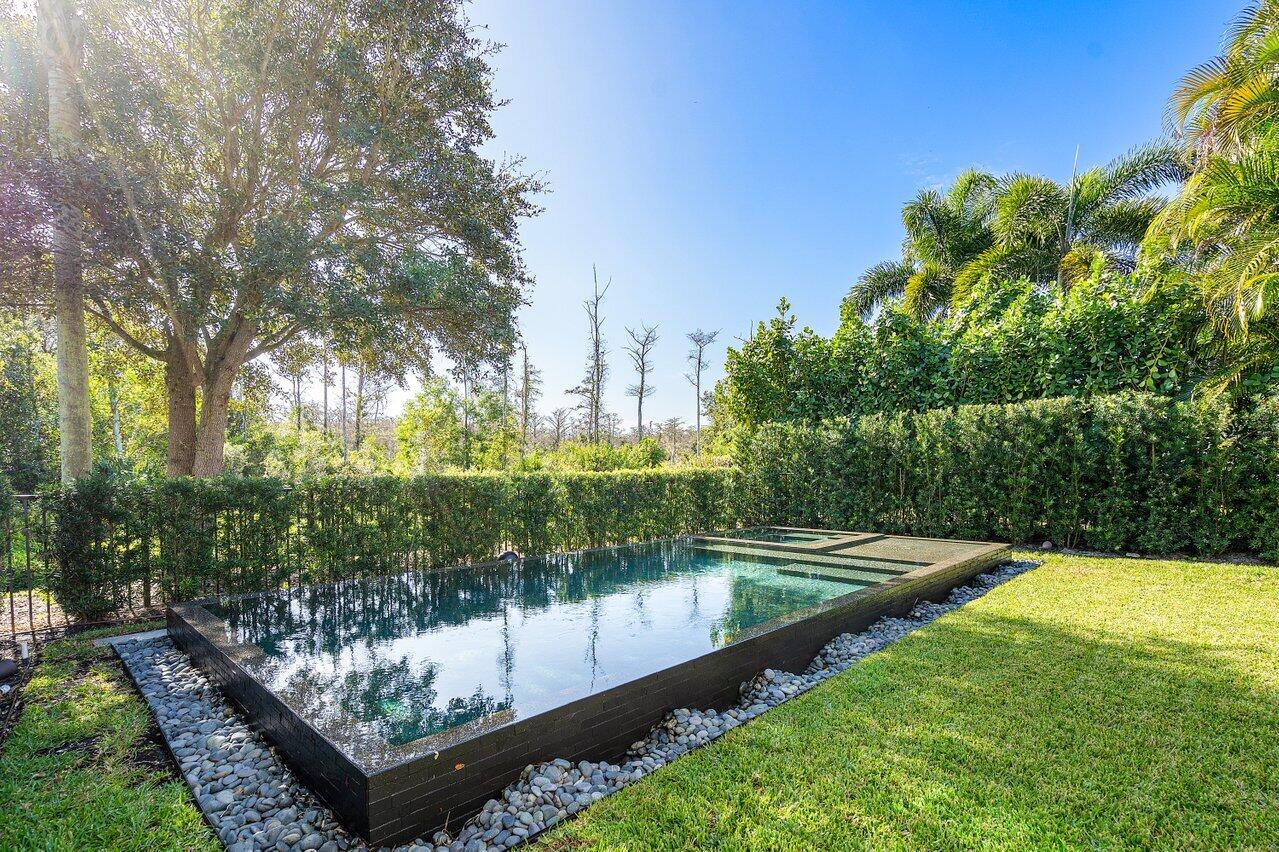 12522 Mallet Circle