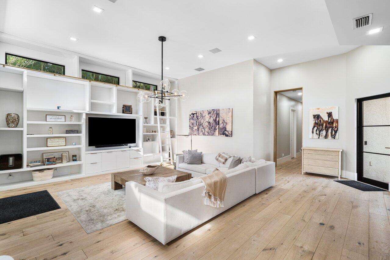 12522 Mallet Circle