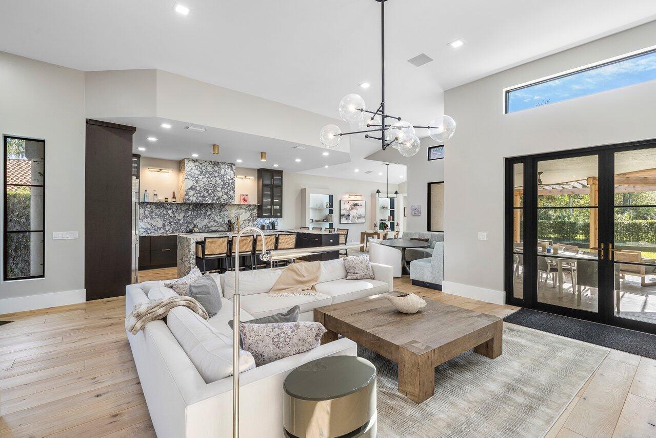 12522 Mallet Circle